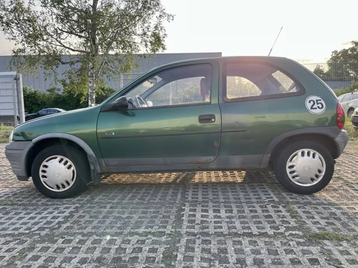 Opel Corsa B  25 KMH KM H*Lieferung möglich* Grün - 1