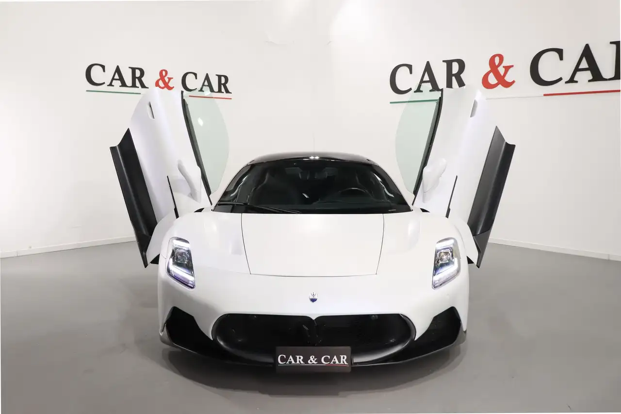 Maserati MC20 2022