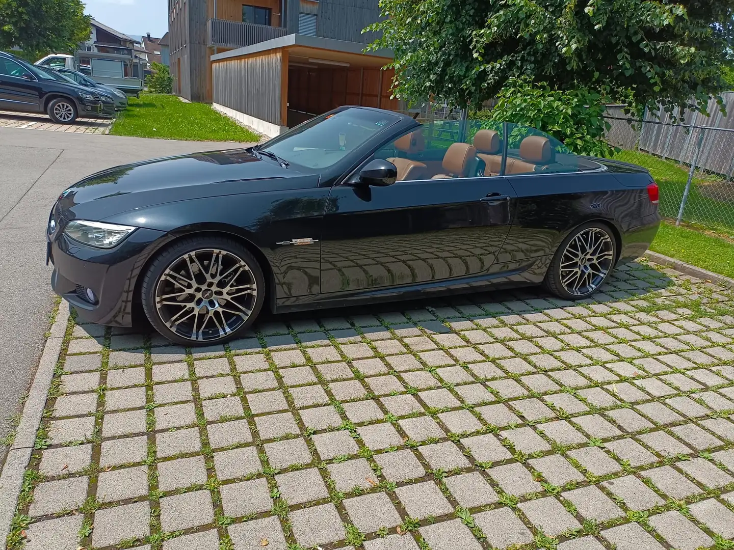 BMW 320 320d Cabrio - 1