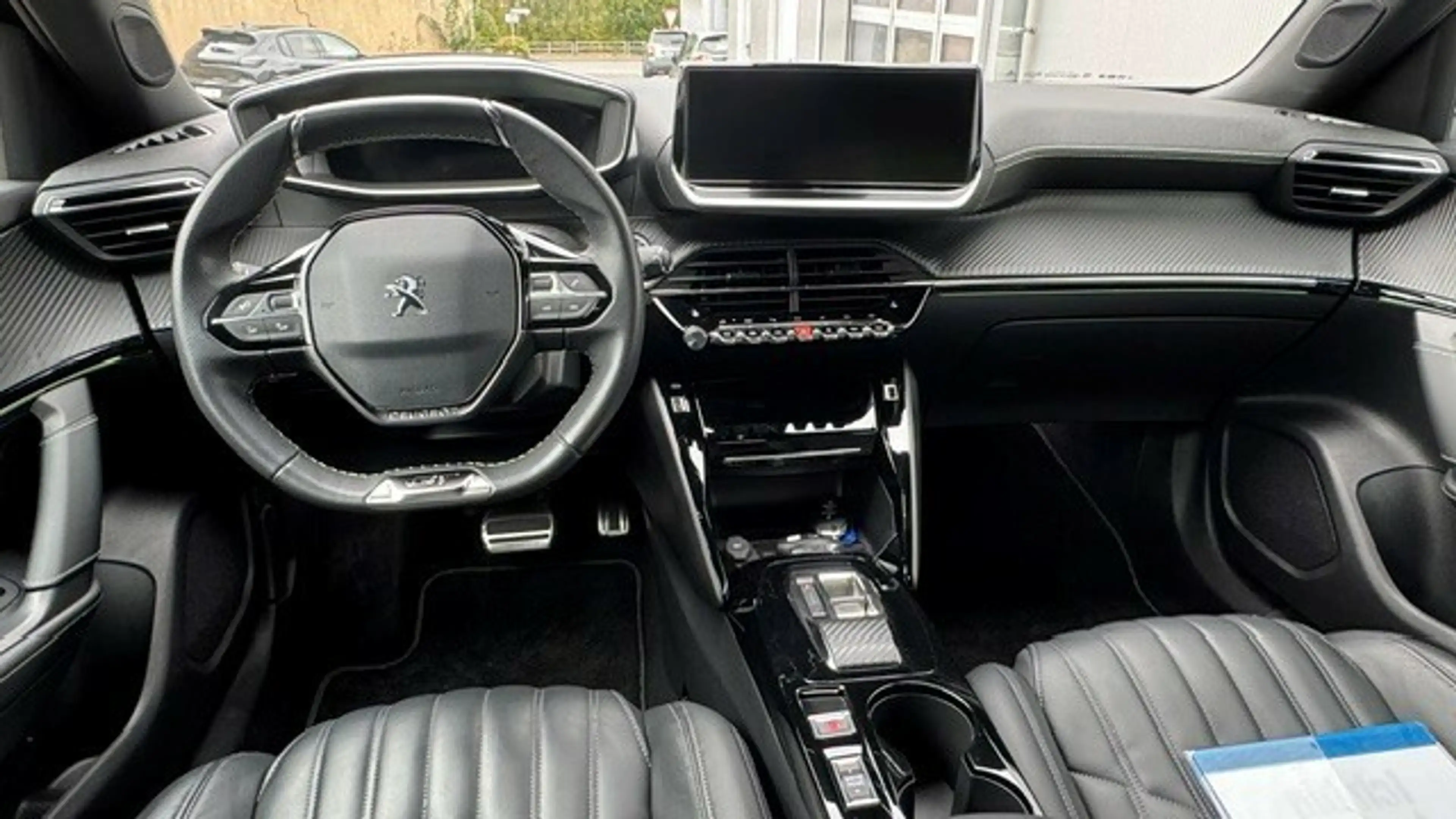 Peugeot e-2008 ELEKTRO GT Leder — photo 8