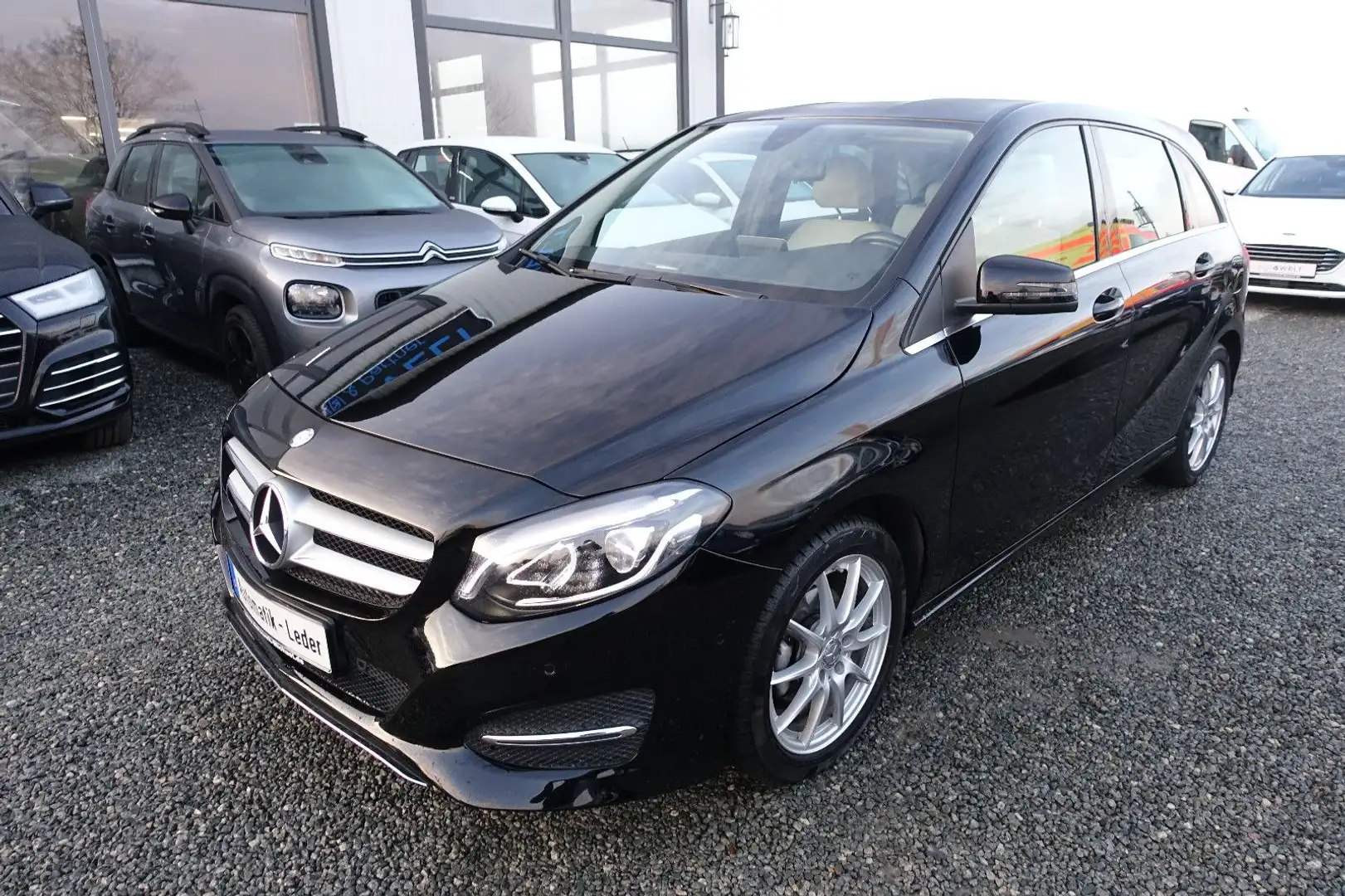Mercedes-Benz B 180 B180 1.5 CDI Aut. KLIMA LED NAV PDC Insp.+TÜVNeu Zwart - 2