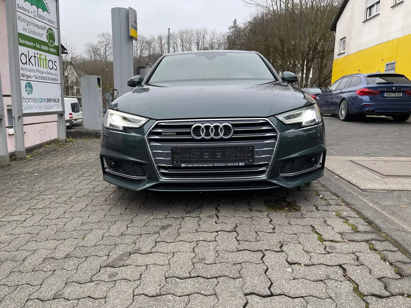 Audi A4 50 TDI quattro 3xS-Line, STANDHEIZUNG Vert - 2