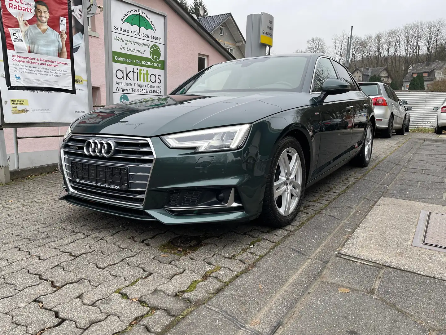 Audi A4 50 TDI quattro 3xS-Line, STANDHEIZUNG Vert - 1