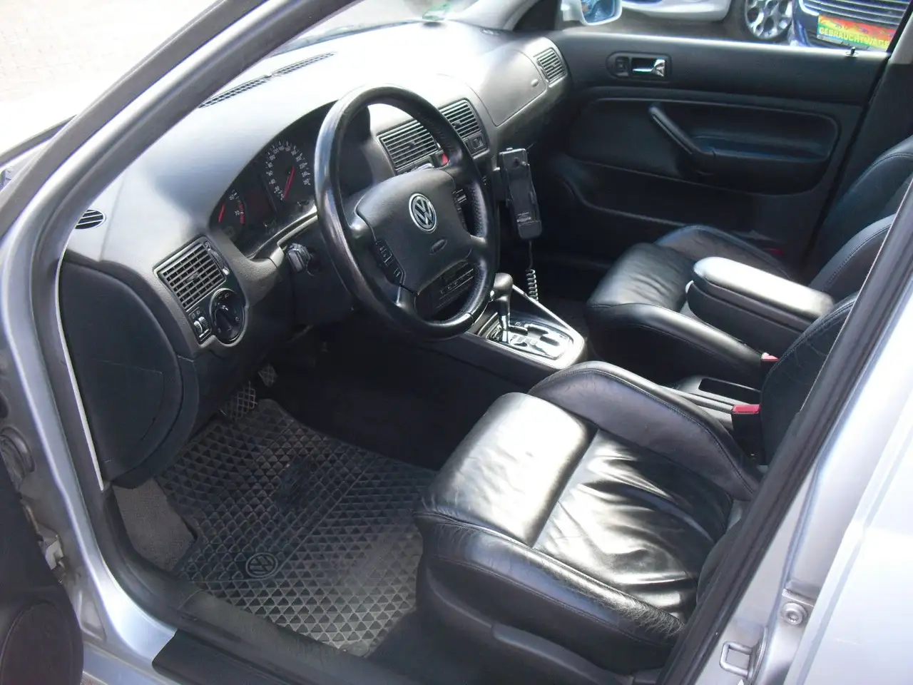 Volkswagen Golf 1.8T Automatik*Leder*Navi*Bastlerfahrzeug, foto 9