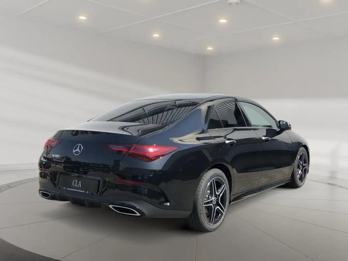 Mercedes-Benz CLA 180 Coupe +EditionAMG+18Z+Night+Pano+360° Schwarz - 2