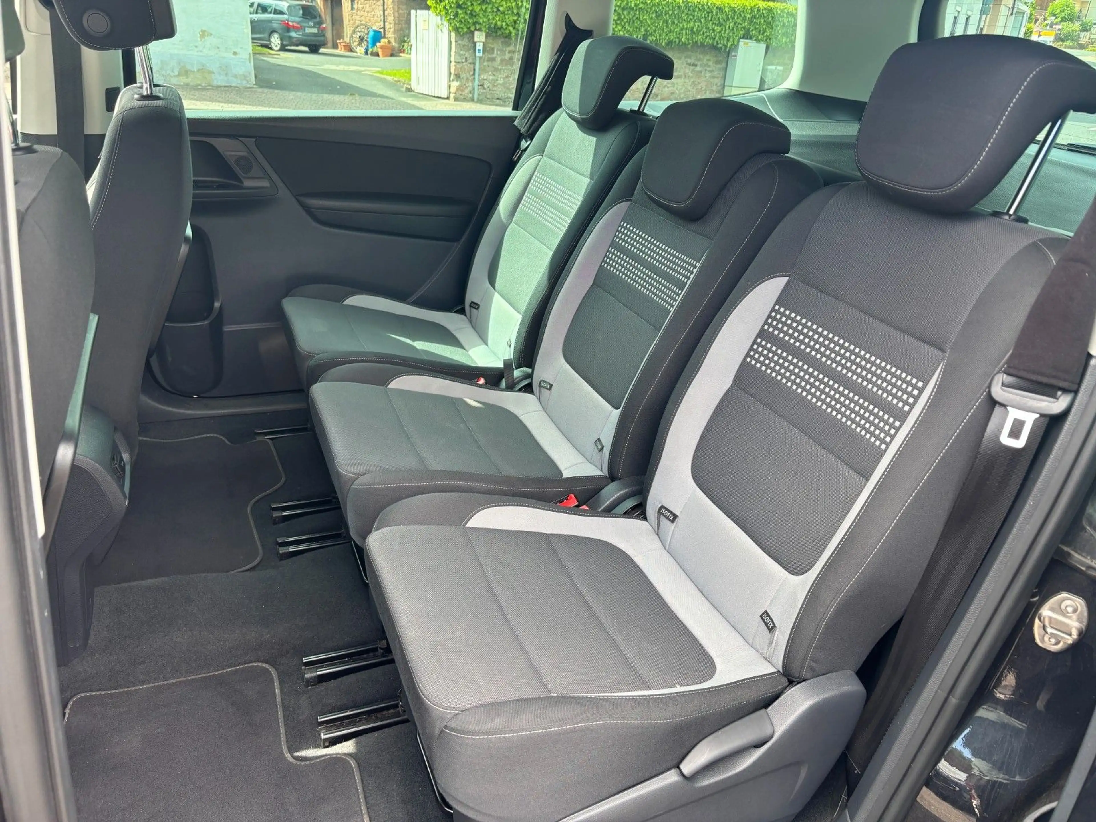 Volkswagen Sharan Life BMT — photo 3