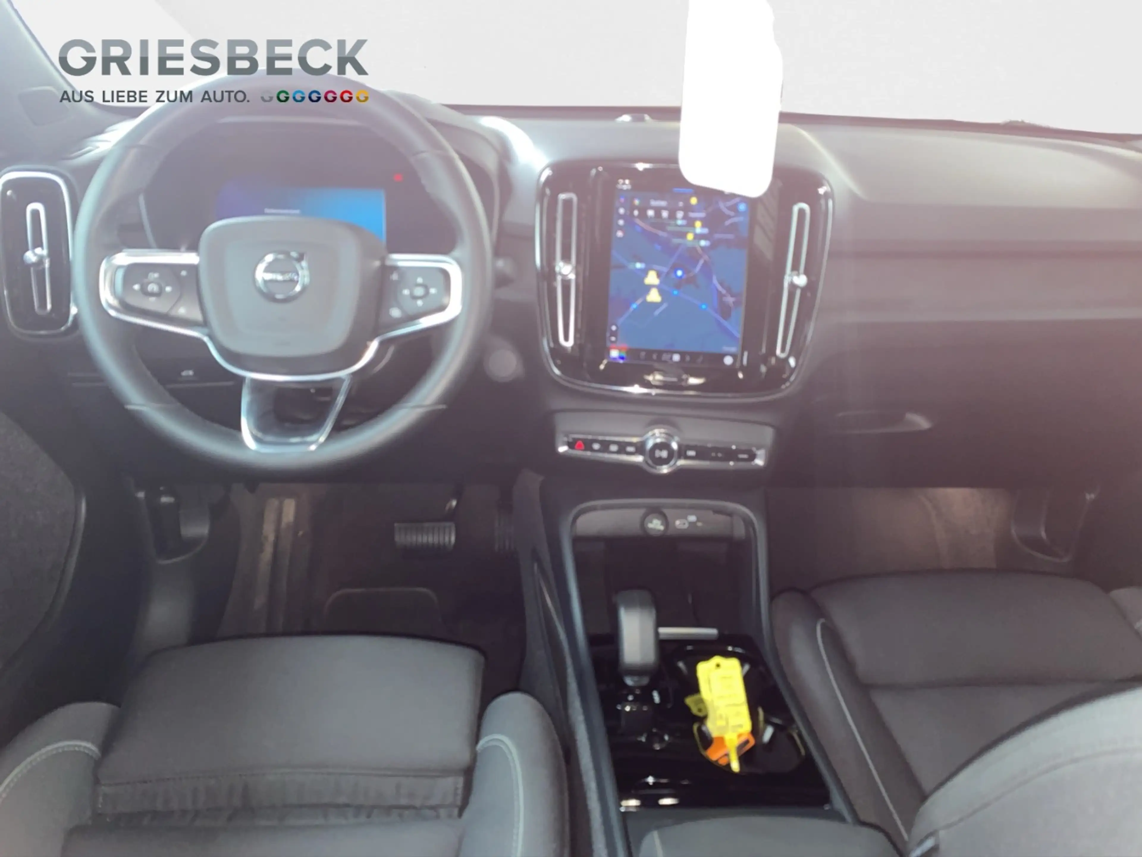Volvo C40 Core Electric WiPa*Pano*LED*StHzg*RFK* — photo 10
