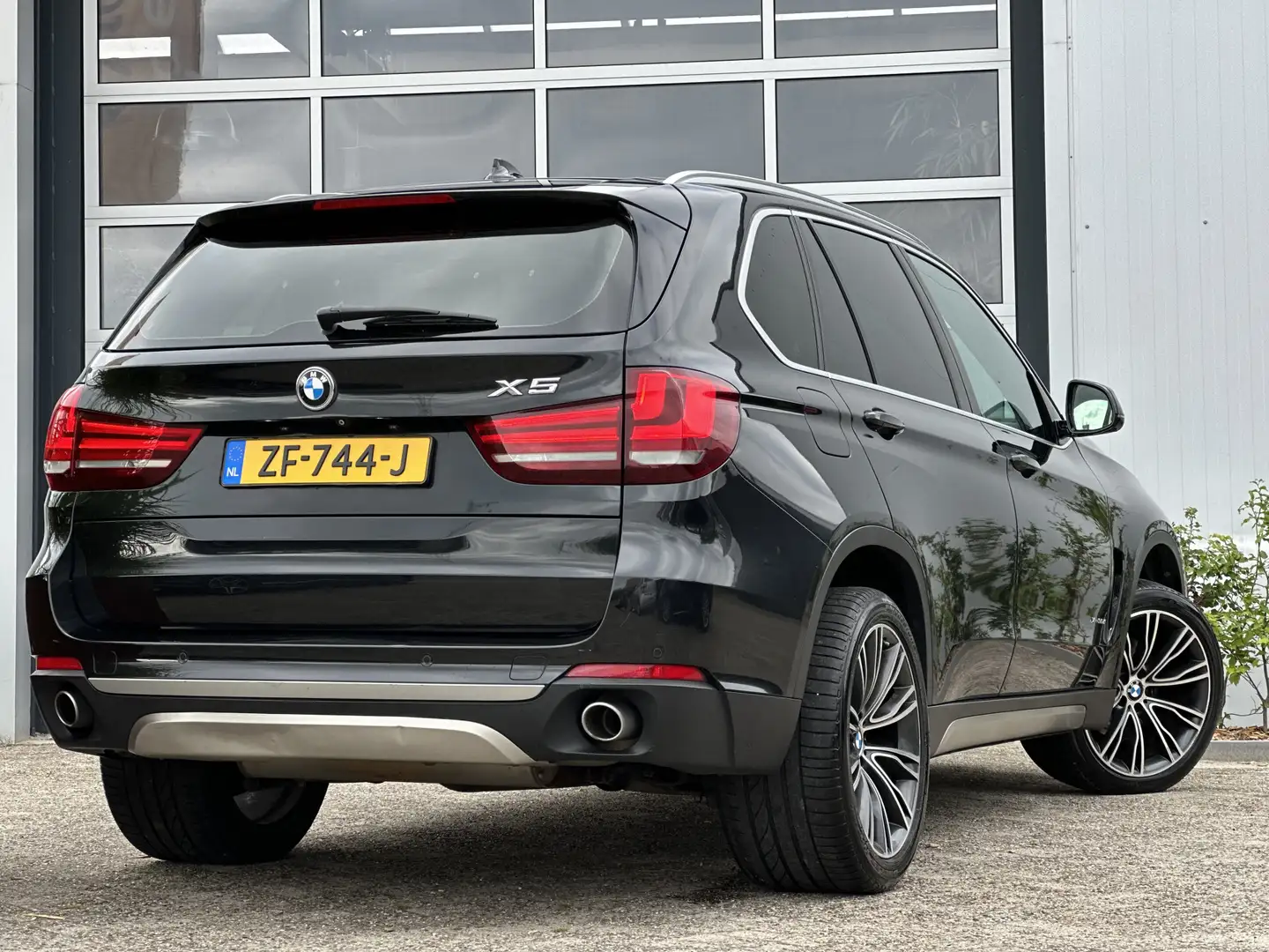 BMW X5 xDrive30d High Executive 259pk | 7-persoons | Adap Zwart - 2