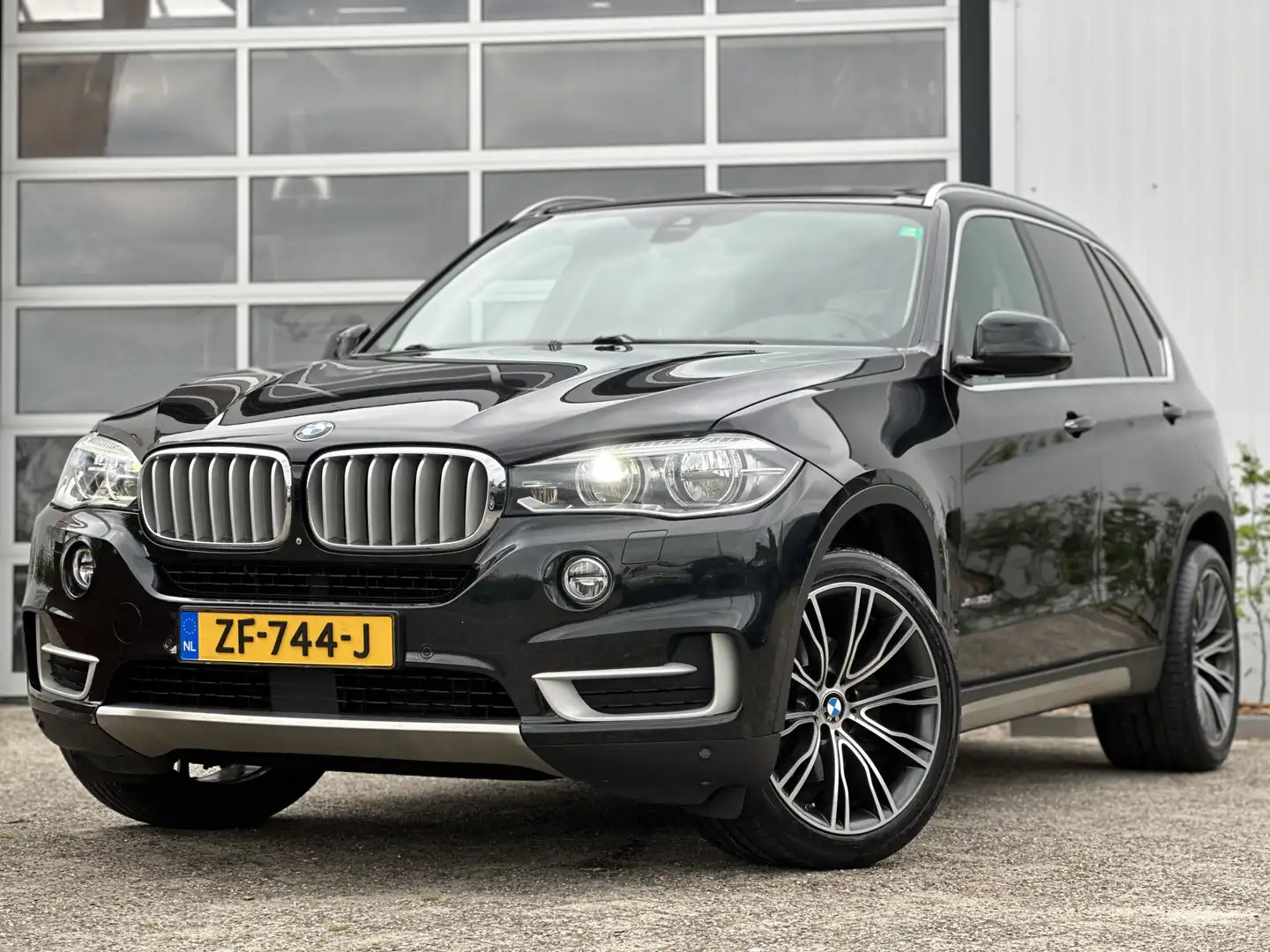 BMW X5 xDrive30d High Executive 259pk | 7-persoons | Adap Zwart - 1