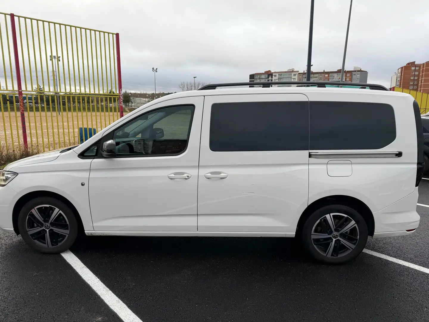Volkswagen Caddy Maxi 2.0TDI Origin DSG 90KW MAXI Blanco - 2