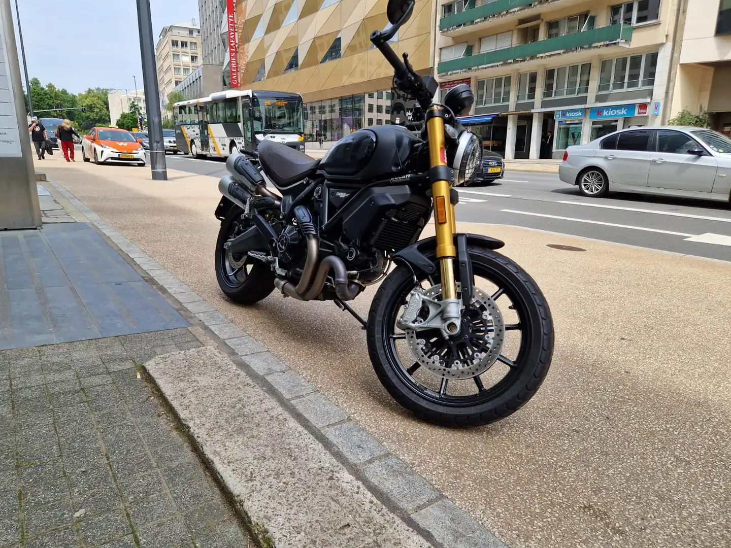 Ducati Scrambler Scrambler 1100 Sport Pro Schwarz - 2