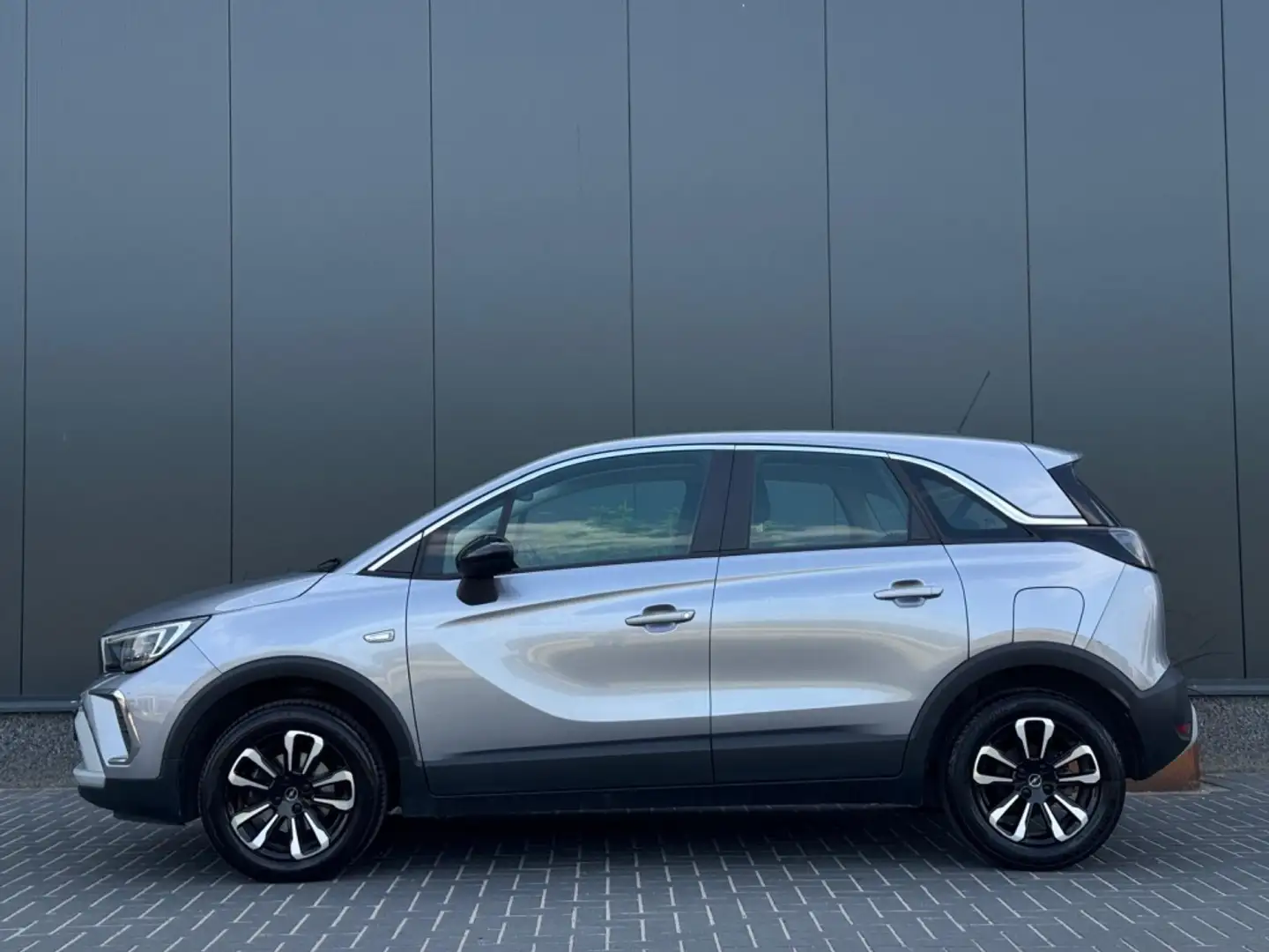 Opel Crossland 1.2 Turbo Elegance Automaat NAVI CAMERA SPORTVELGE Grijs - 2