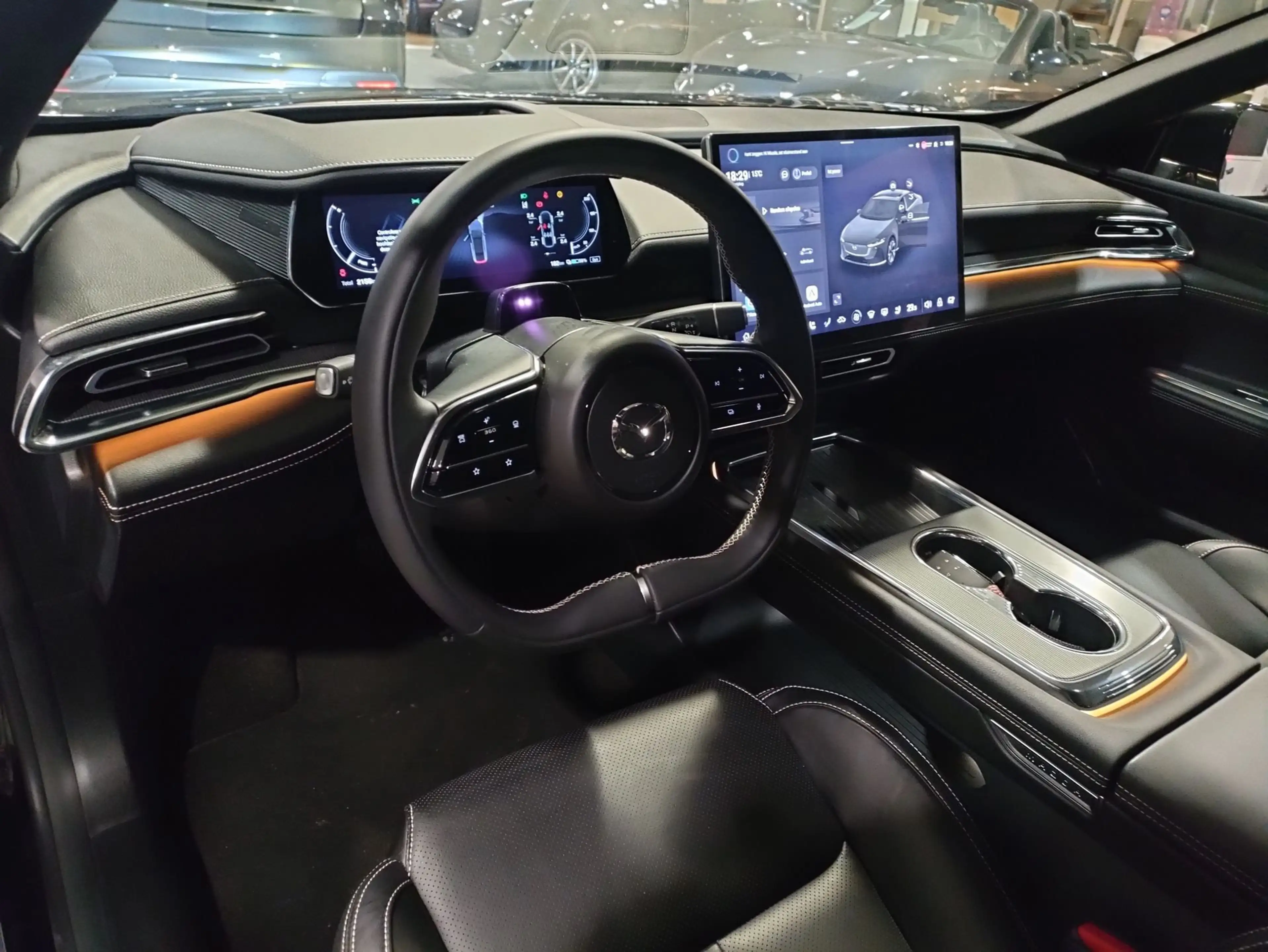 Mazda 6e TAKUMI 68,8 kWh 258 hp demowagen — photo 10