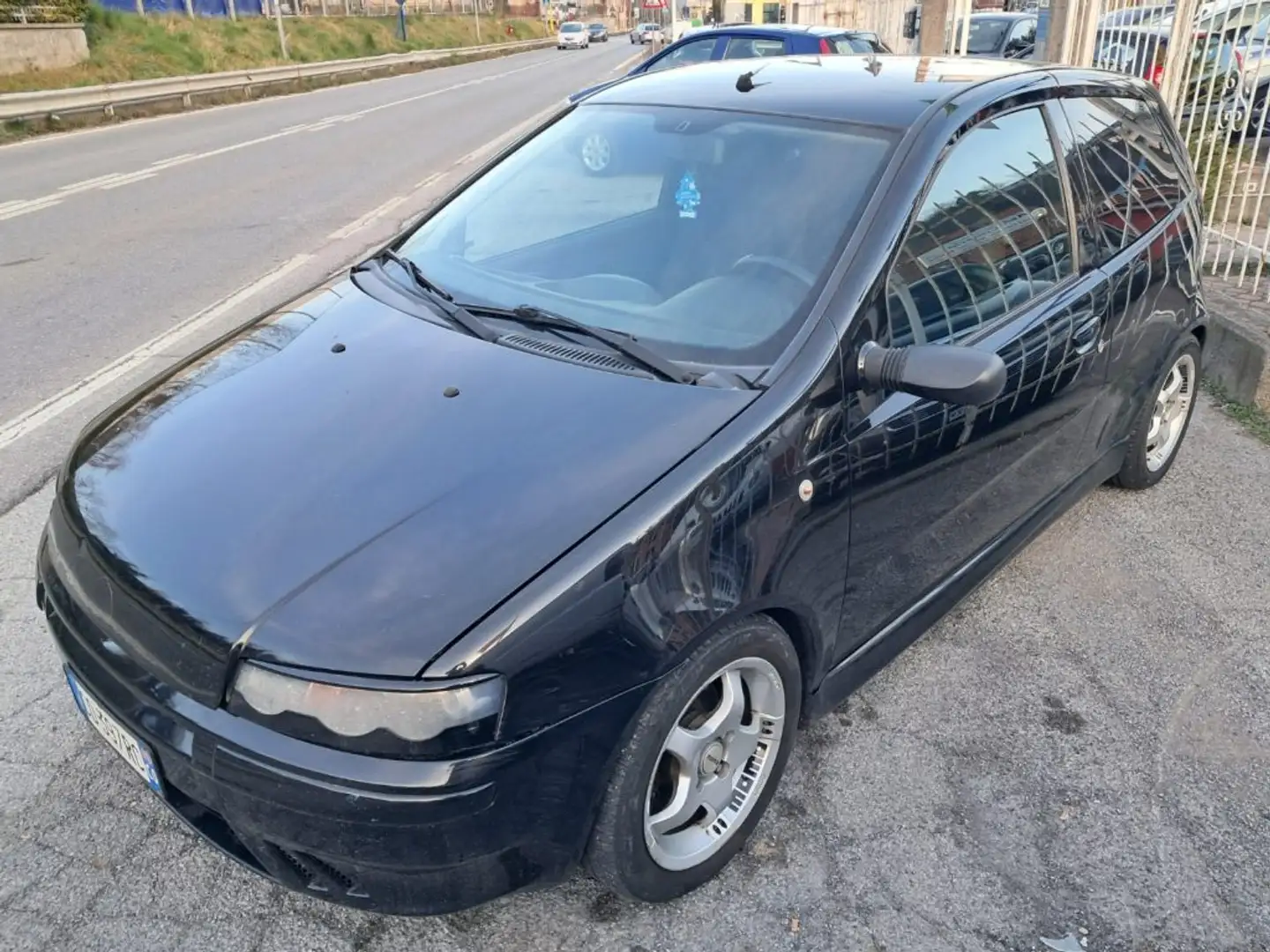 Fiat Punto 1.2 16v Sporting 6m ASI Nero - 2