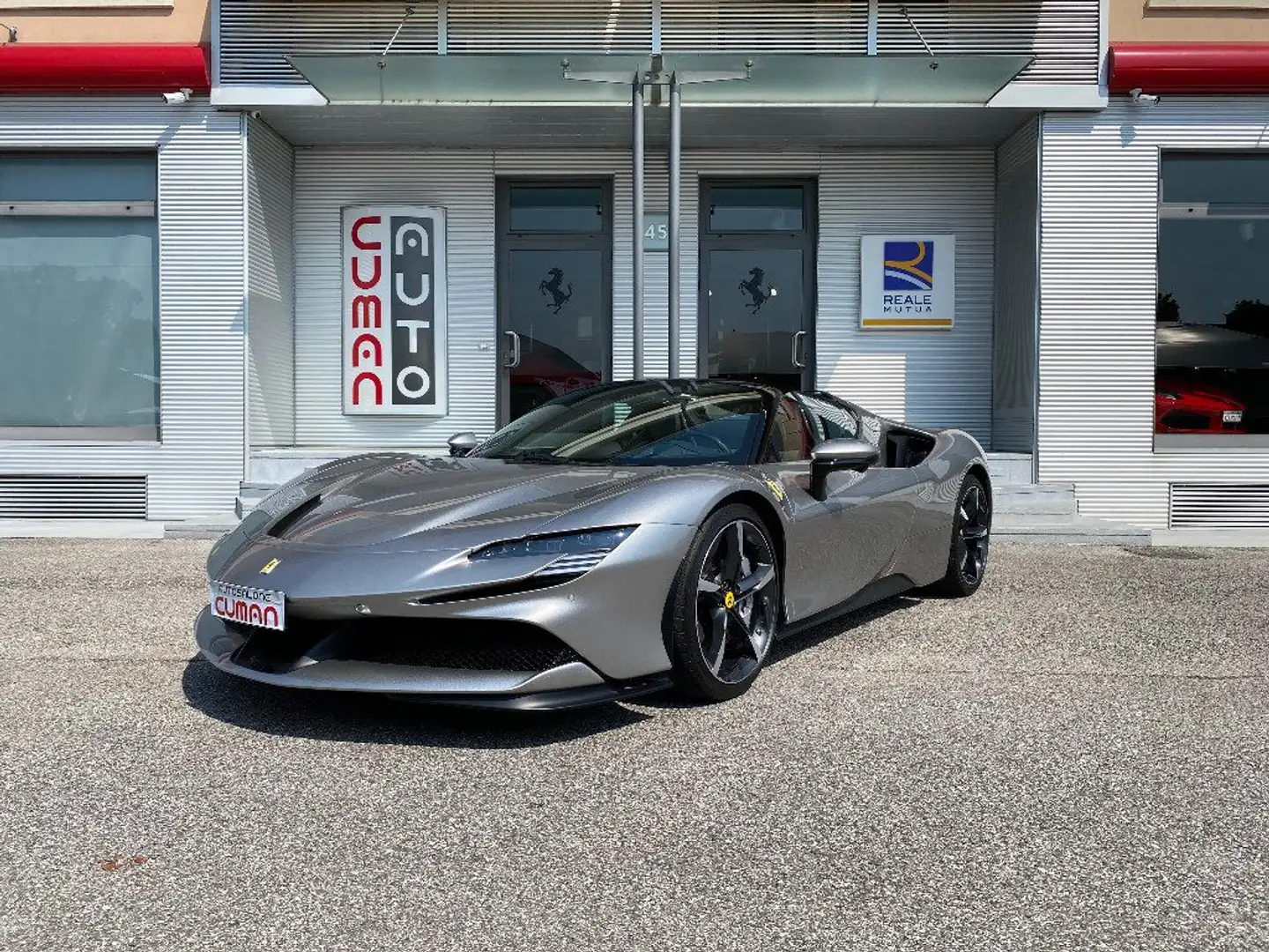 Ferrari SF90 Spider Spider Grigio - 1
