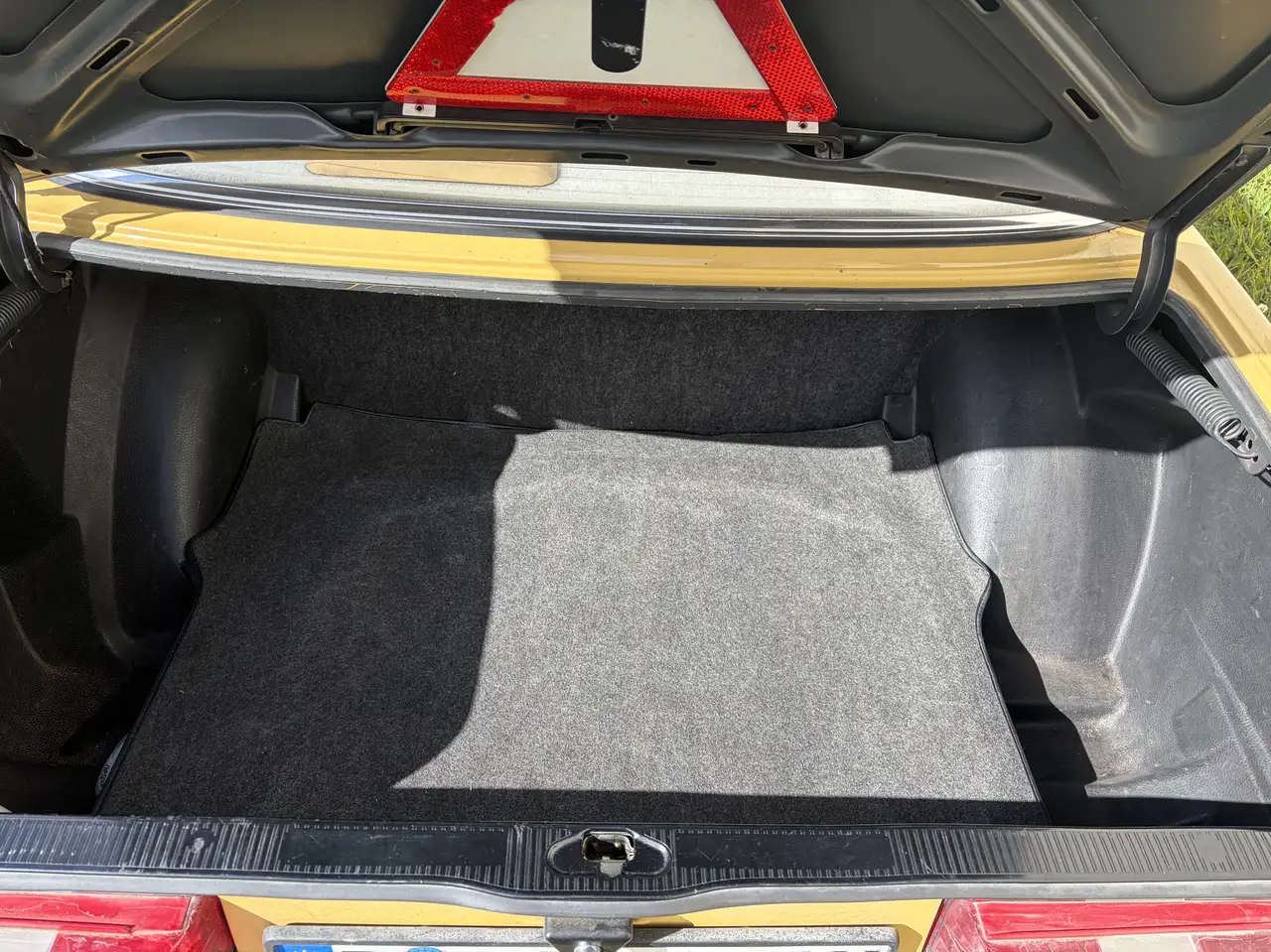Mercedes-Benz 200 W123, foto 3
