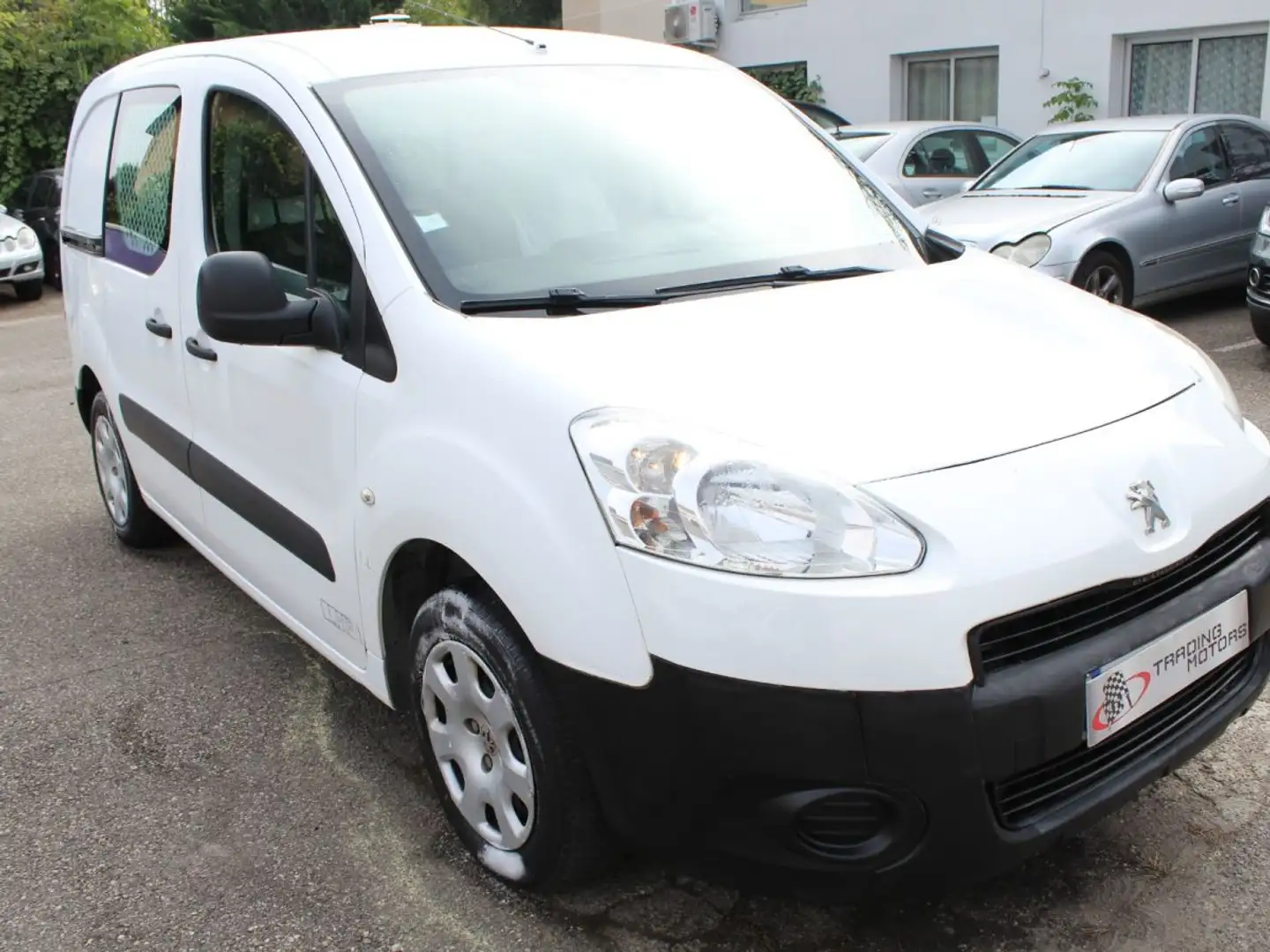 Peugeot Partner faible kilométrage Prix HT. Pack CD Clim Blanc - 2