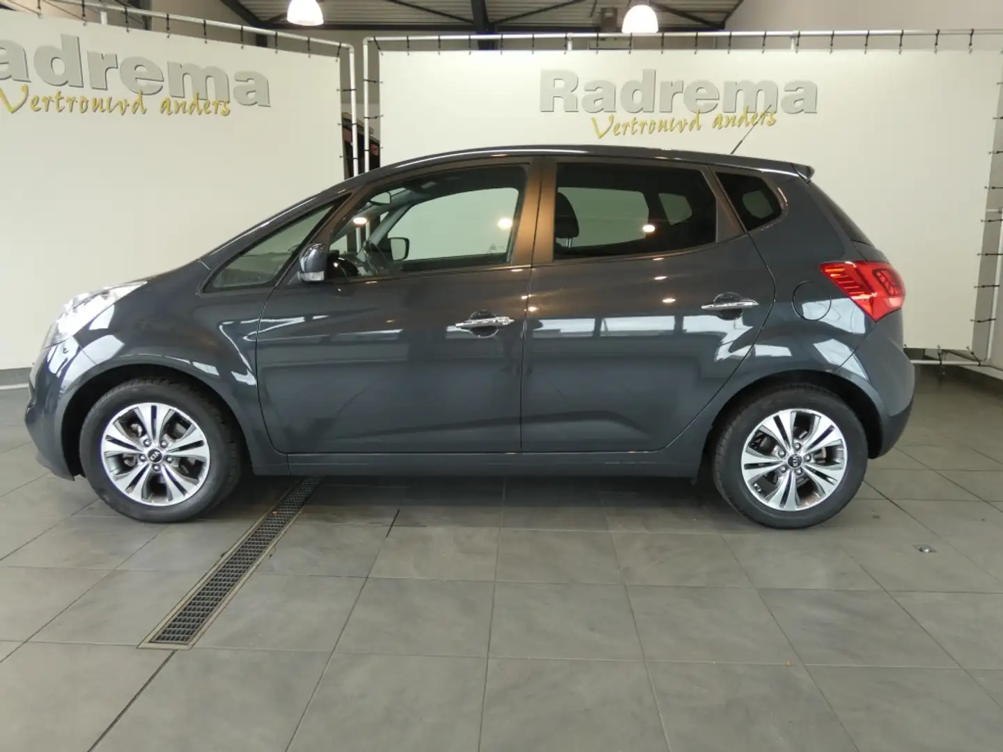 Kia Venga Venga 1.6 CVVT Dream Team (EURO 6d-TEMP) Gris - 2
