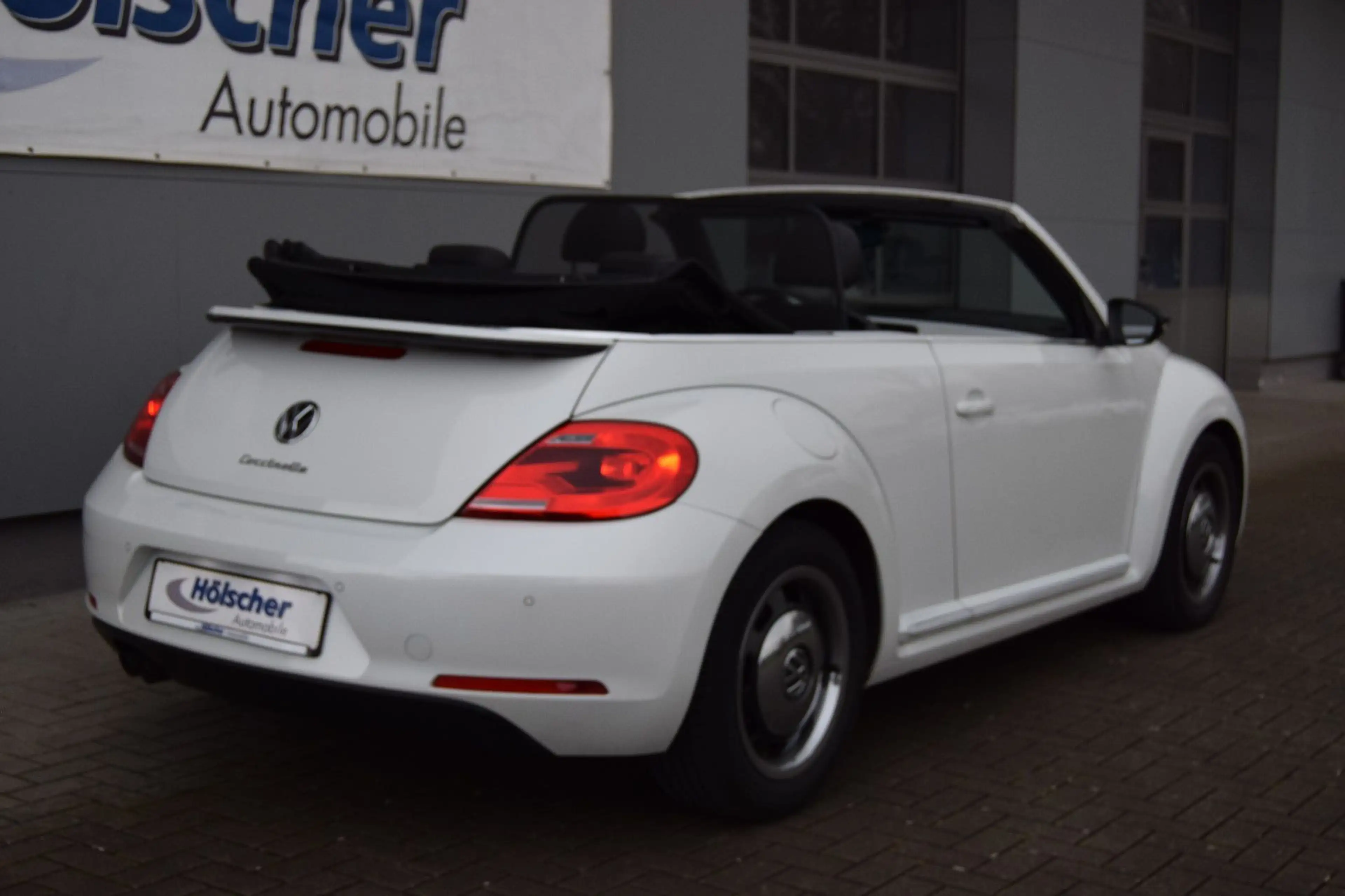Volkswagen Beetle Cabriolet Design — photo 2