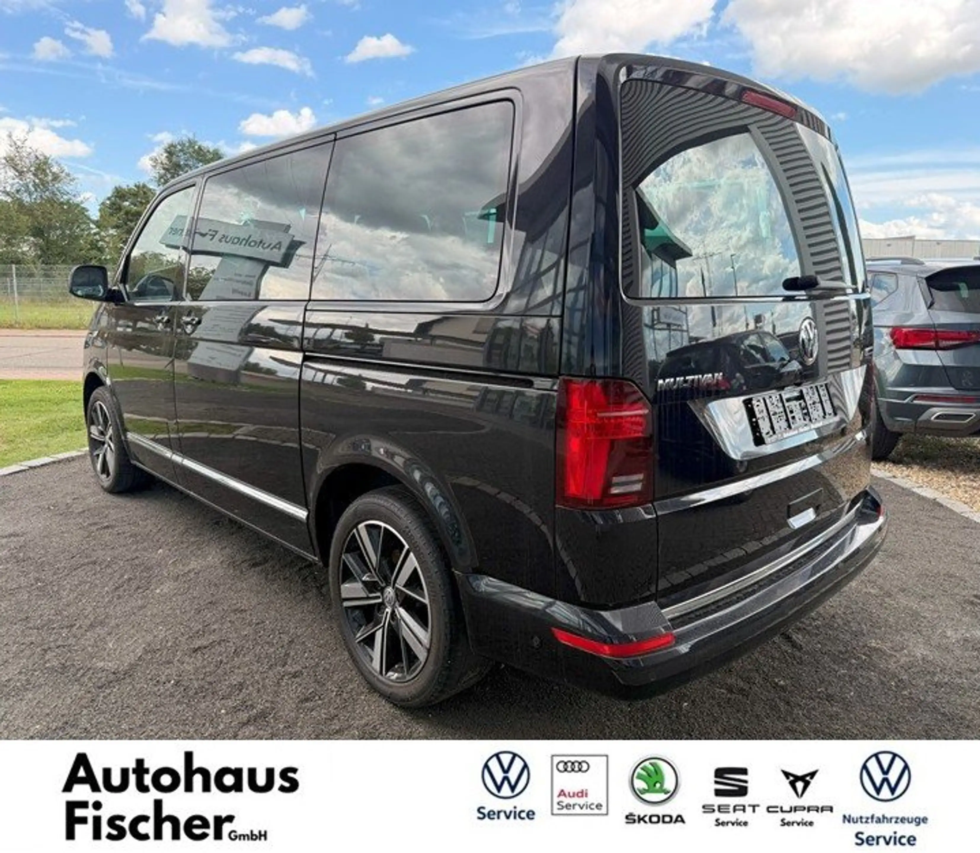 Volkswagen T6.1 Multivan Multivan Highline 4MOTION — photo 5