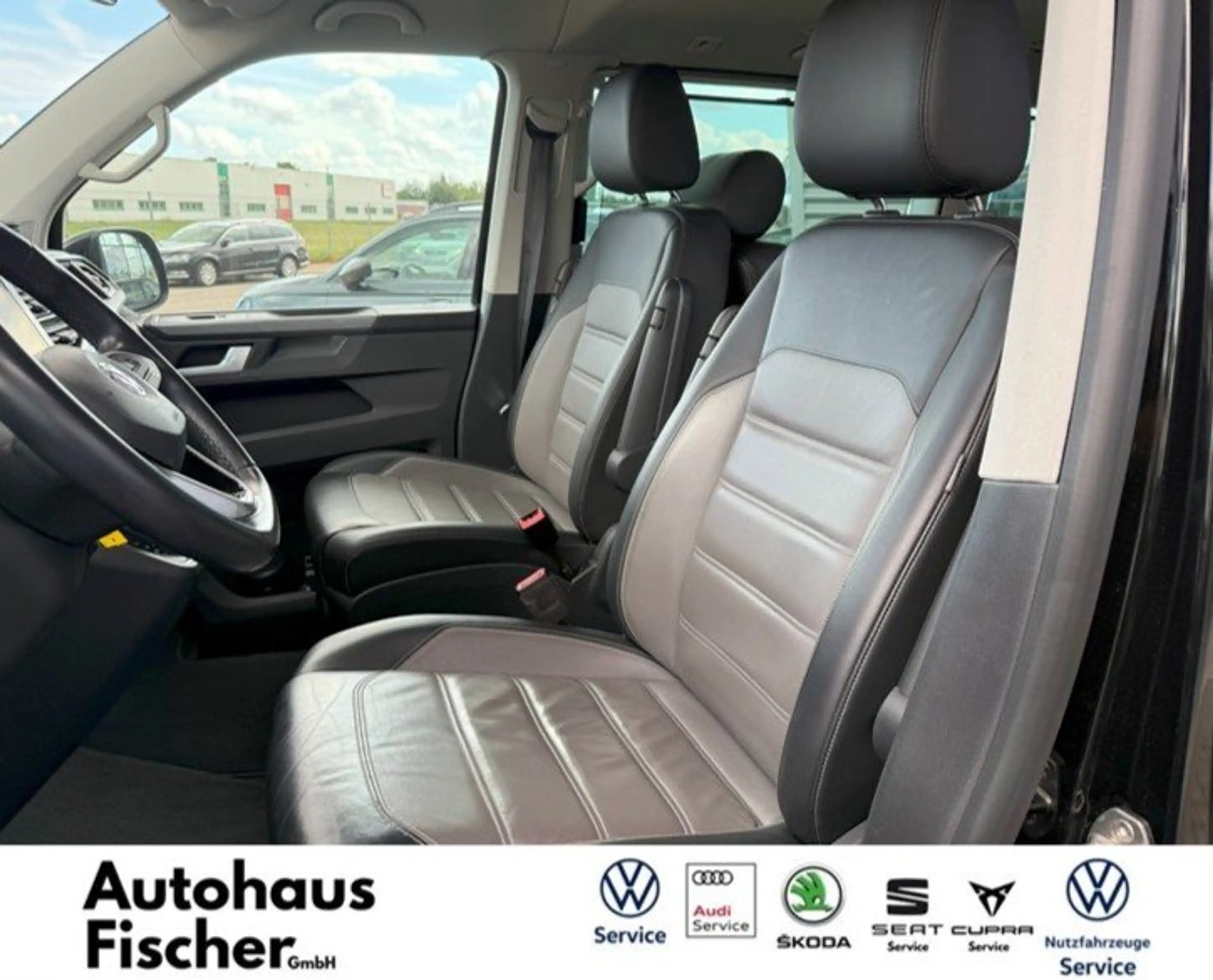 Volkswagen T6.1 Multivan Multivan Highline 4MOTION — photo 12