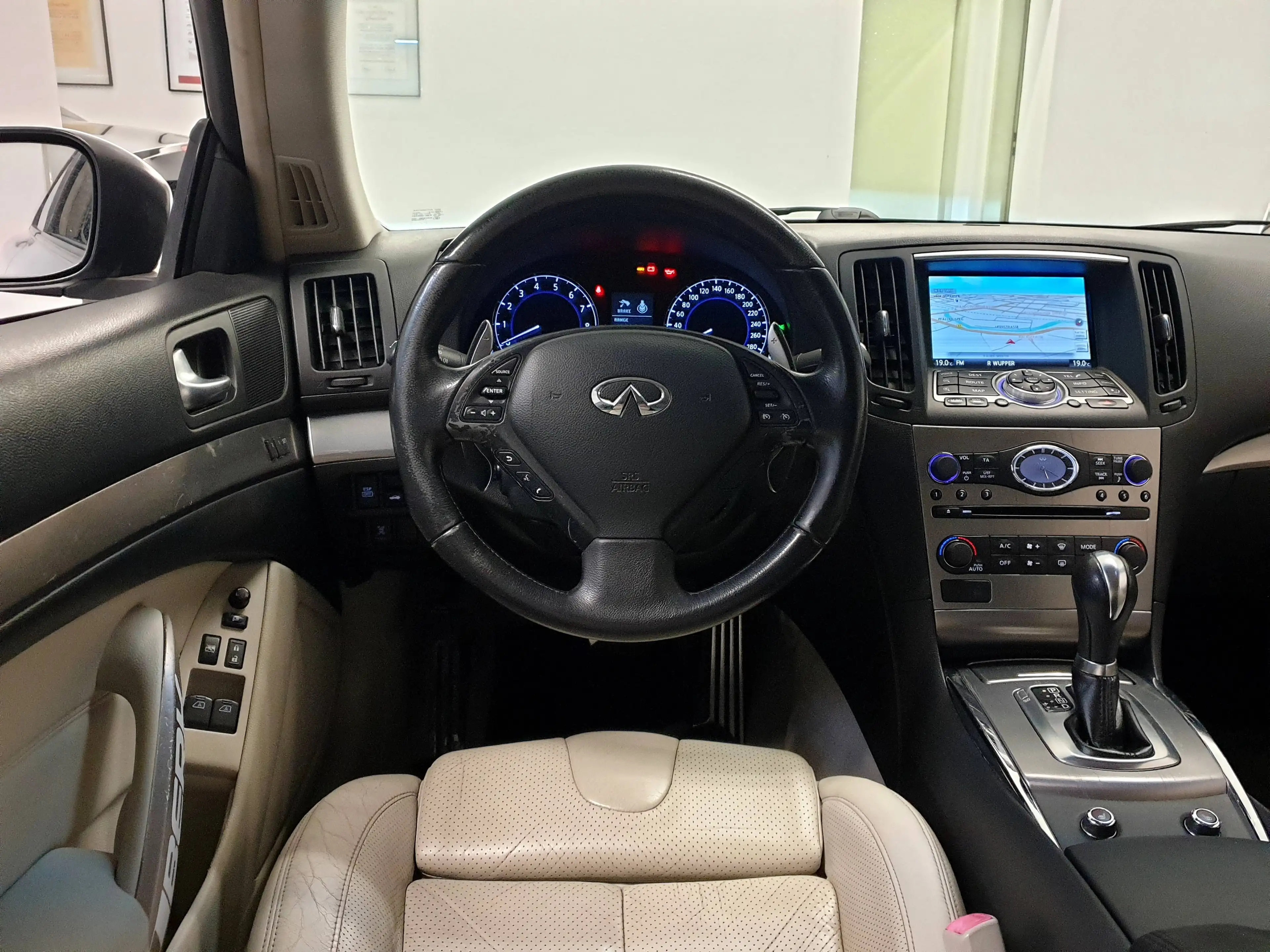 Infiniti G37 G37 Coupe Automatik Leder Navi BiXenon K.Less — photo 7