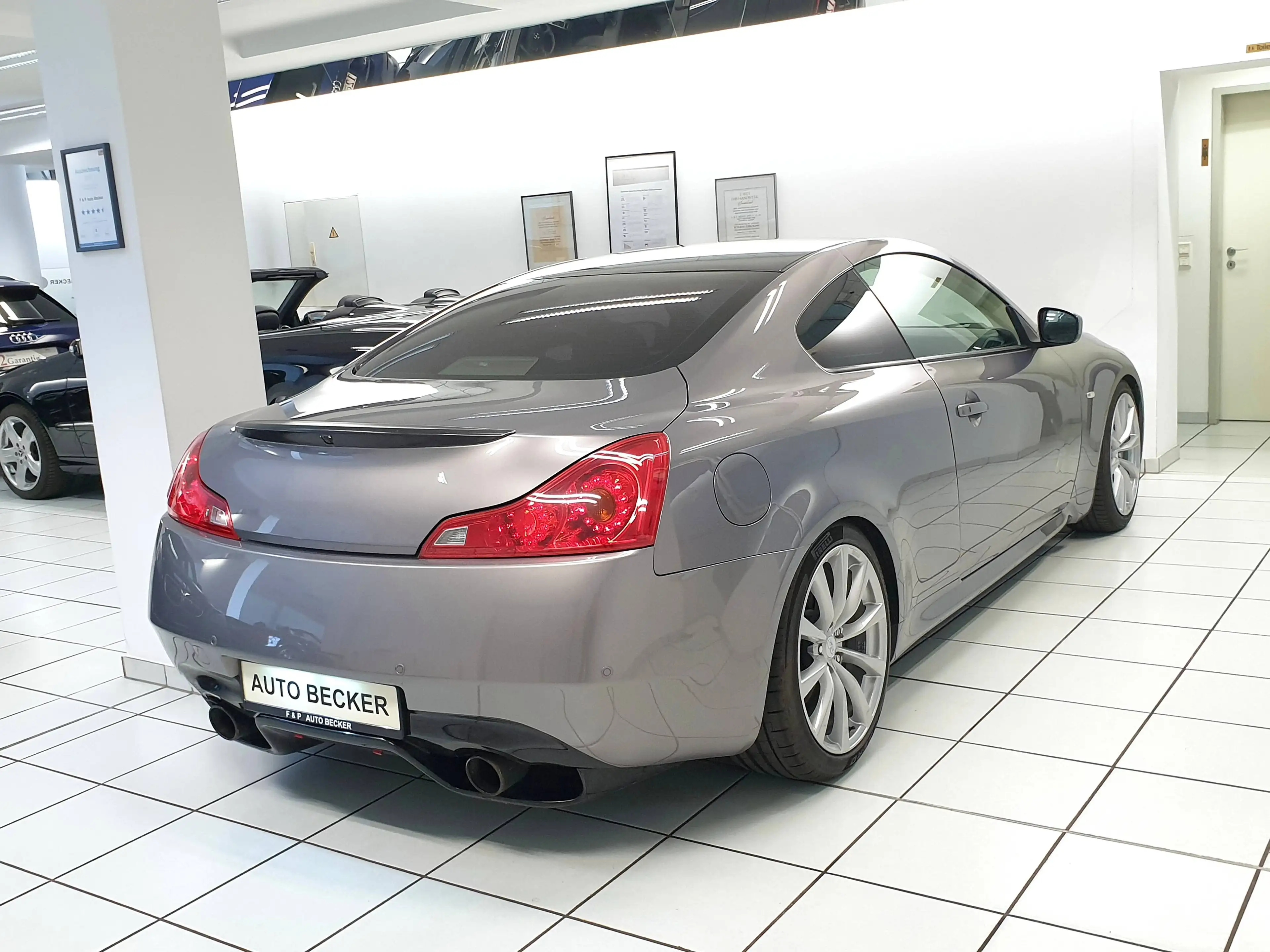 Infiniti G37 G37 Coupe Automatik Leder Navi BiXenon K.Less — photo 6