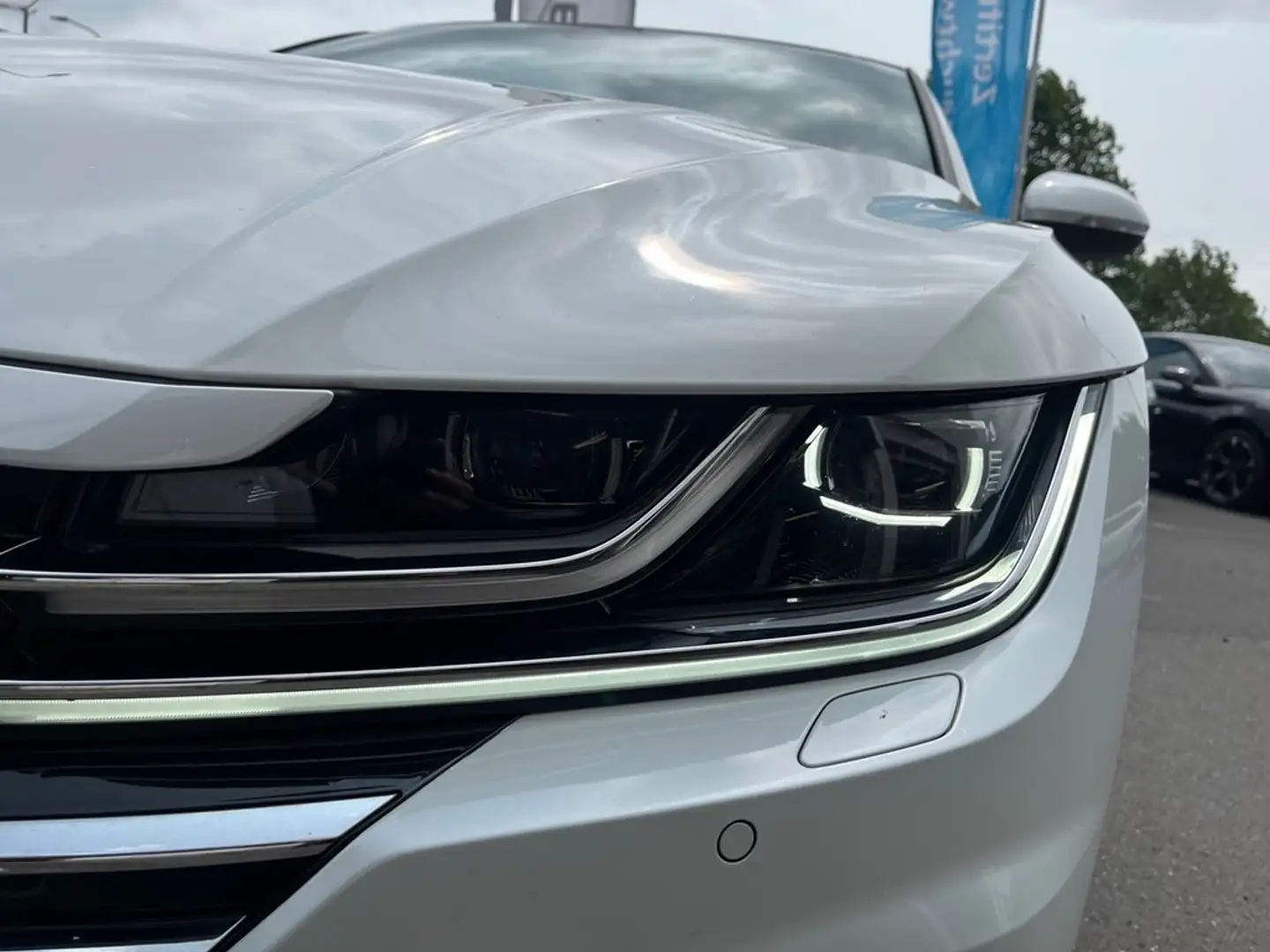 Volkswagen Arteon R-Line 2,0 l TDI DSG Weiß - 2