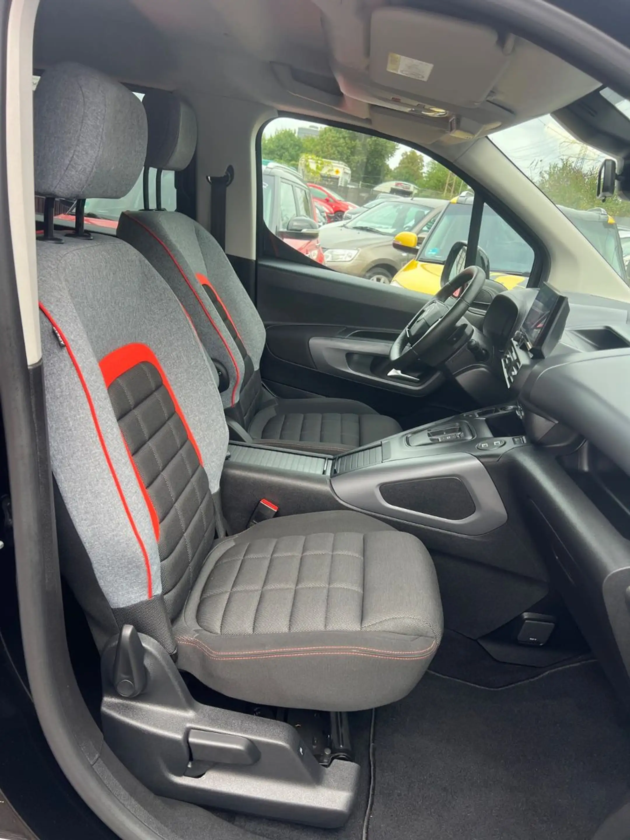 Citroen Berlingo Max XL *XTR* — photo 11