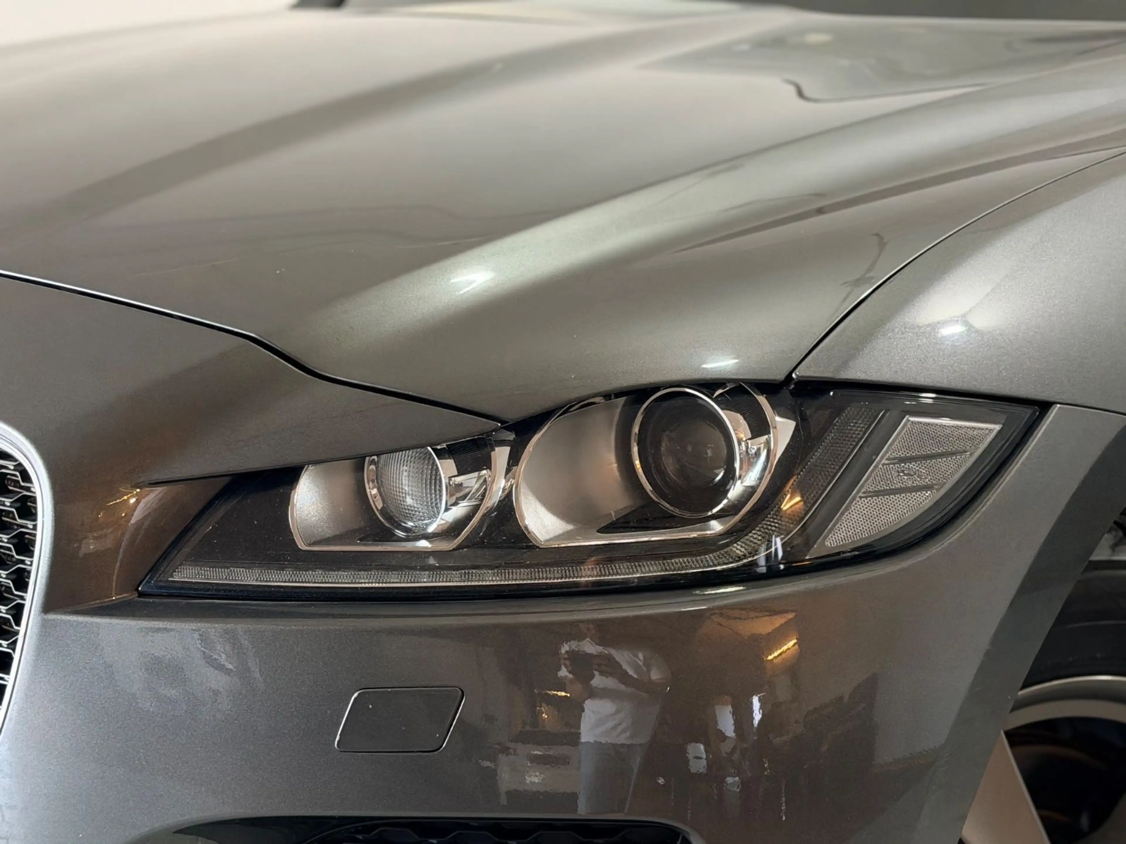 Jaguar F-Pace Allrad Panorama Kamera Meridian Sound — photo 14