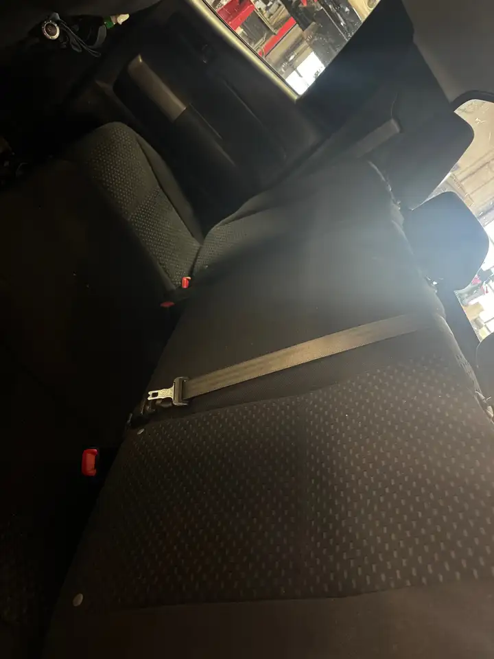 Toyota Tundra снимка Toyota Tundra