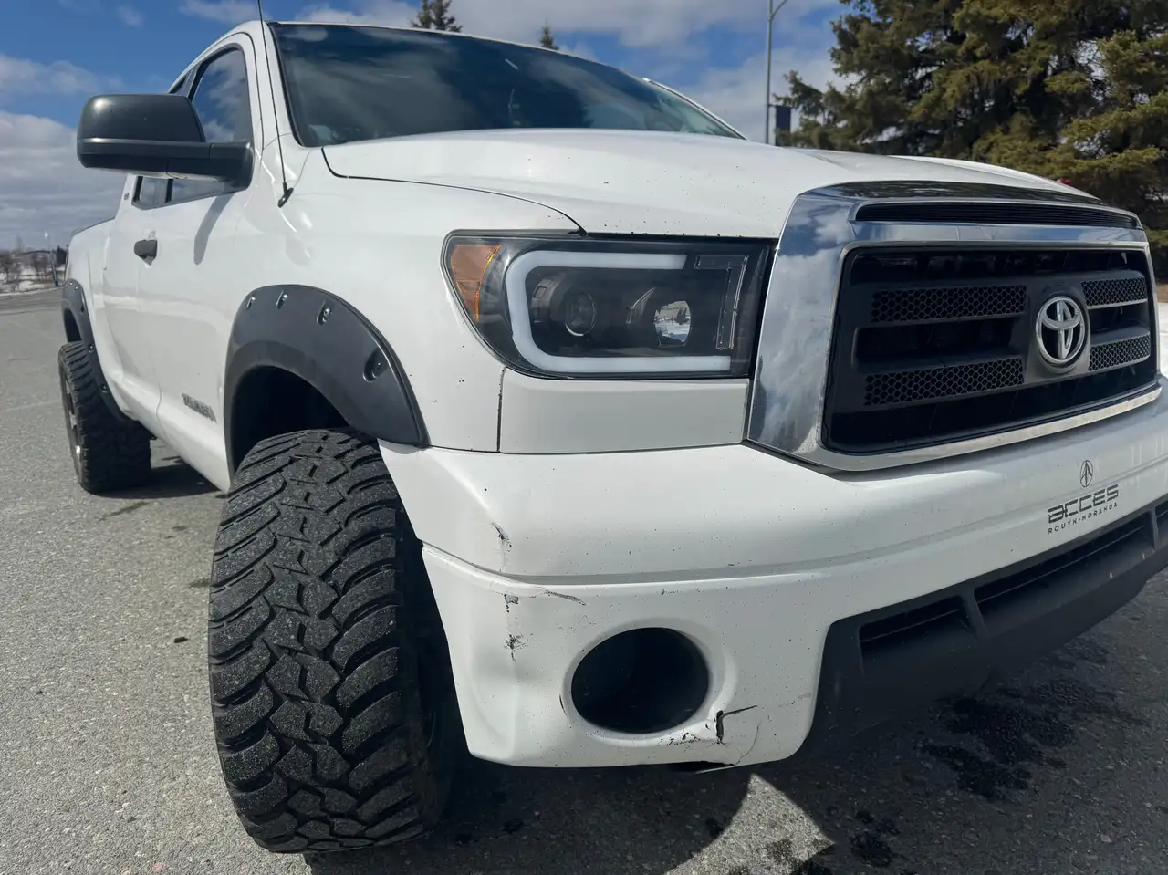 Toyota Tundra снимка Toyota Tundra