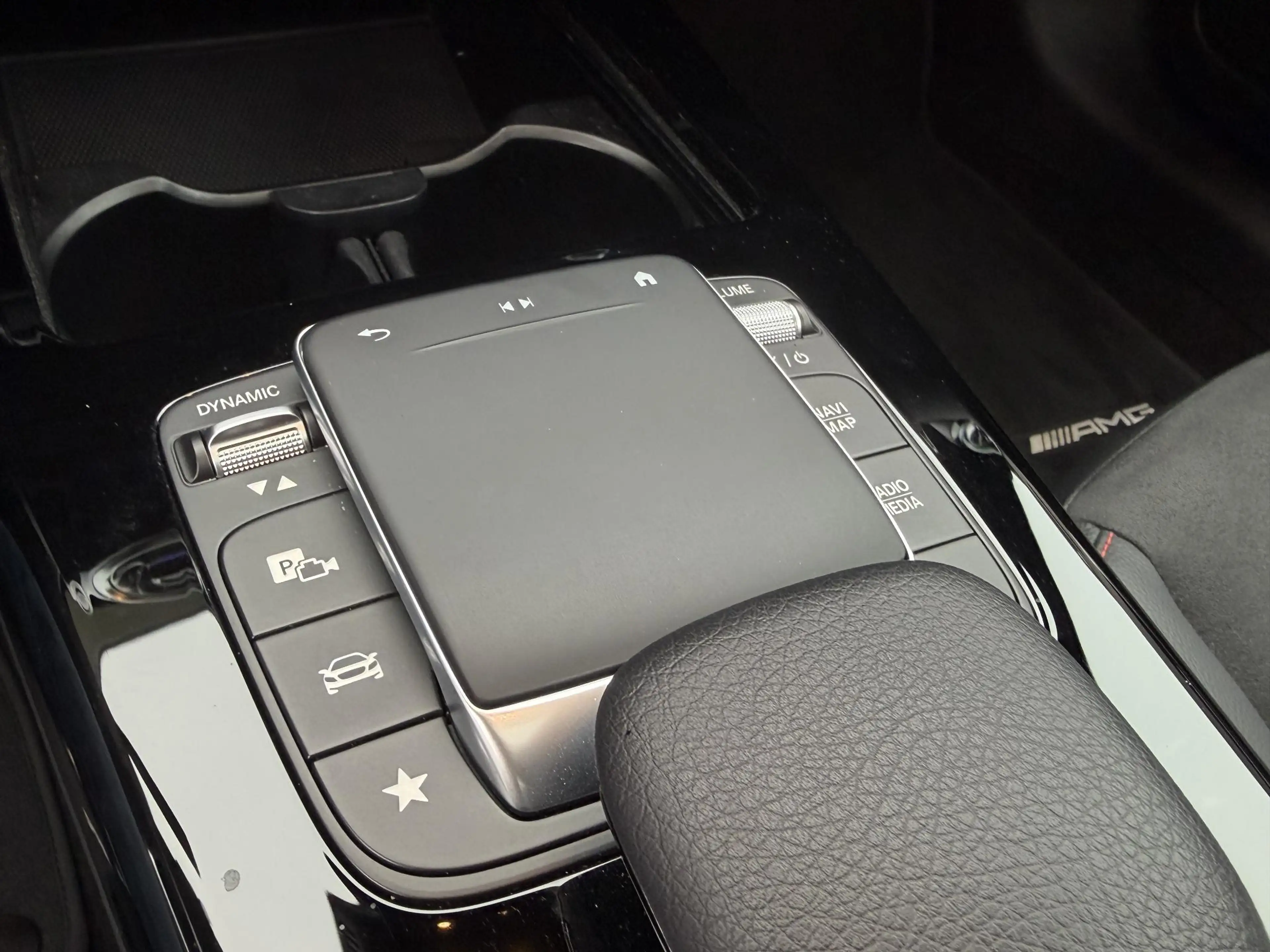 Mercedes-Benz CLA 180 AMG |Pano|Trekhaak|Camera| — photo 27