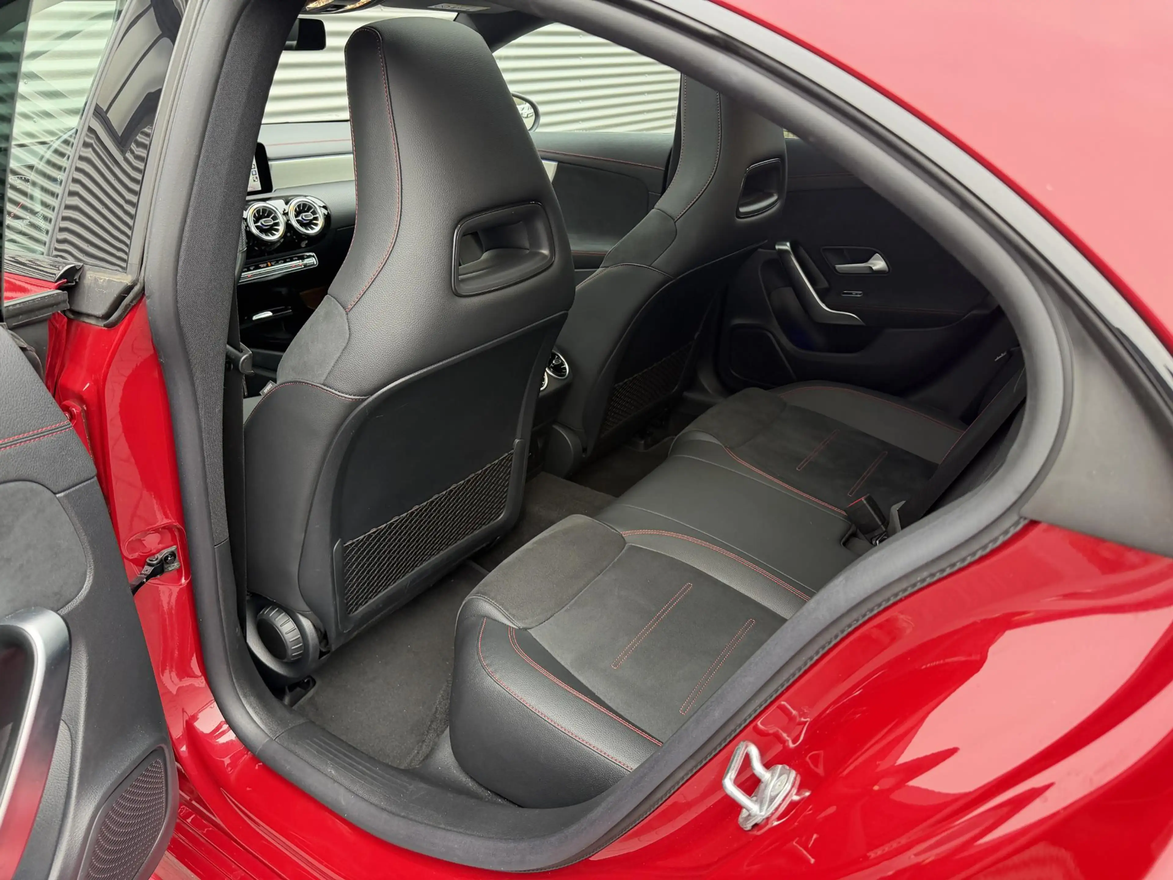 Mercedes-Benz CLA 180 AMG |Pano|Trekhaak|Camera| — photo 12
