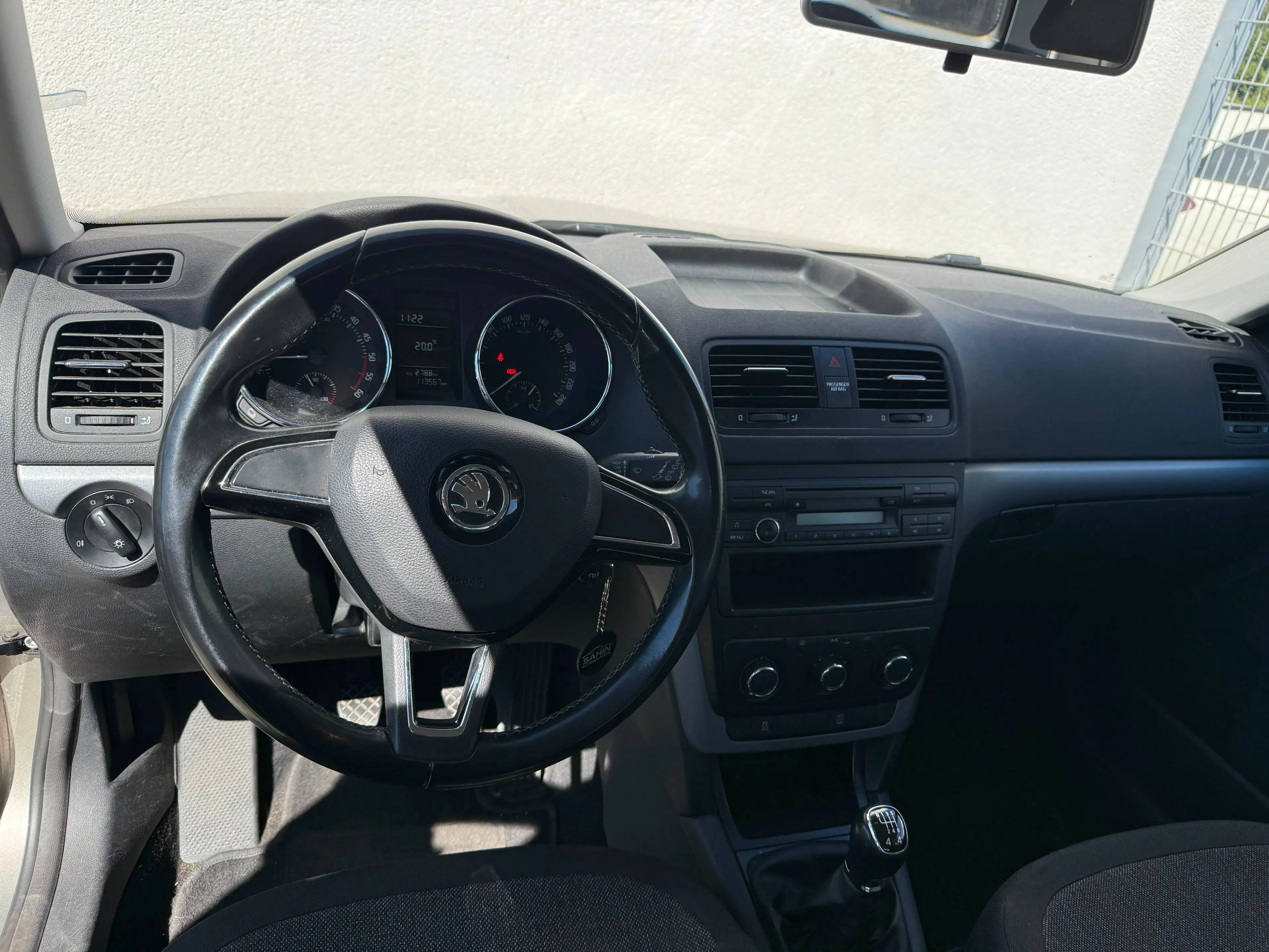 Skoda Yeti Active 4x4 — photo 10