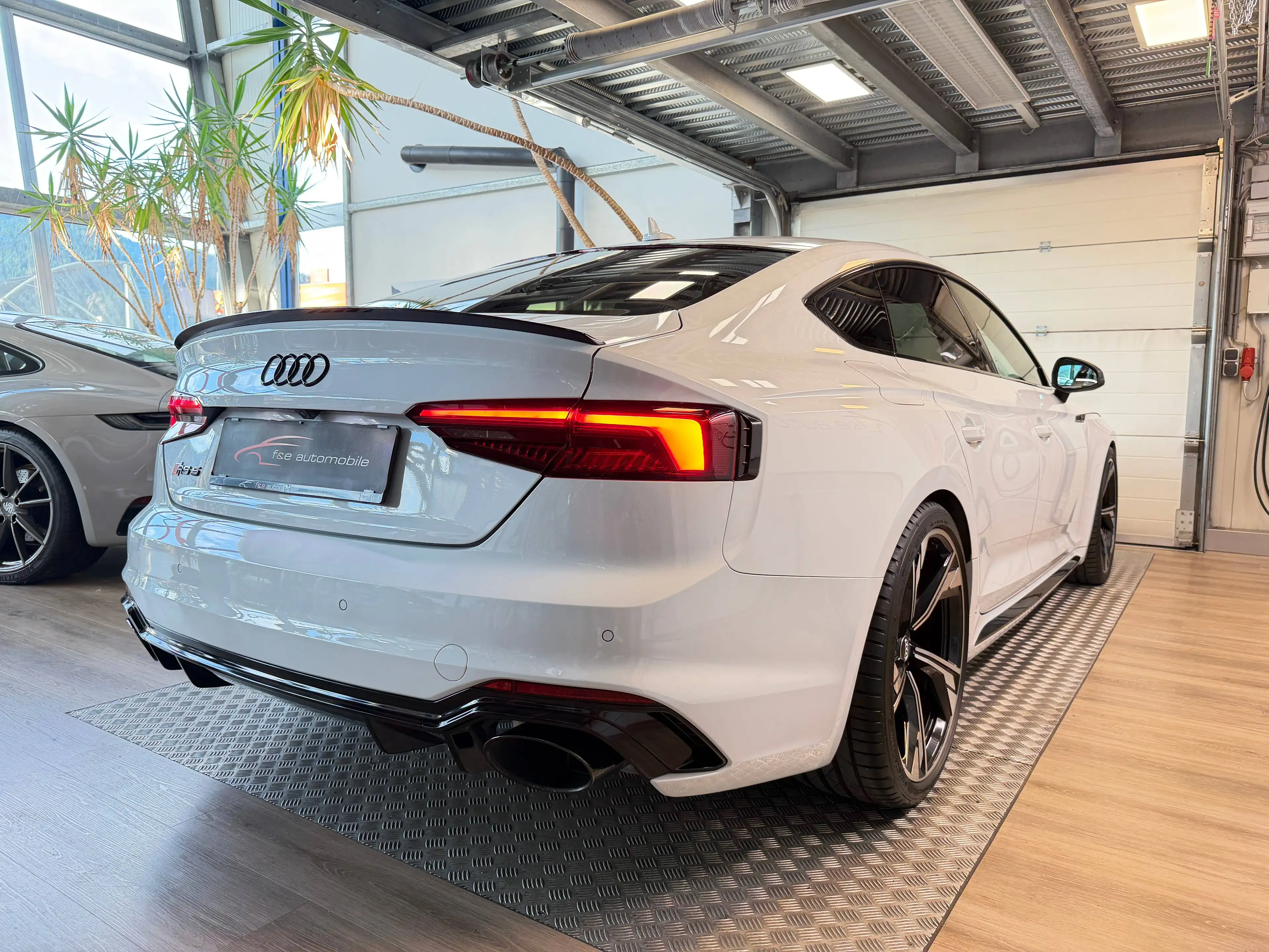 Audi RS5 2,9 TFSI quattro Sportback — photo 8