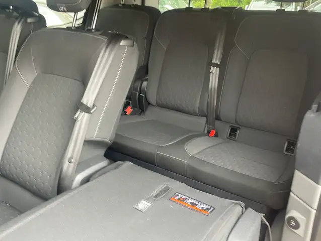 Ford Tourneo Custom view 9