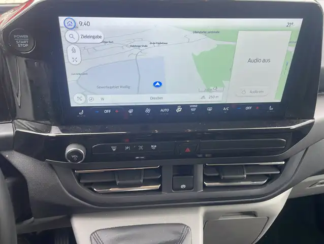 Ford Tourneo Custom view 12