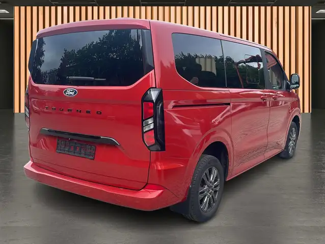 Ford Tourneo Custom view 5