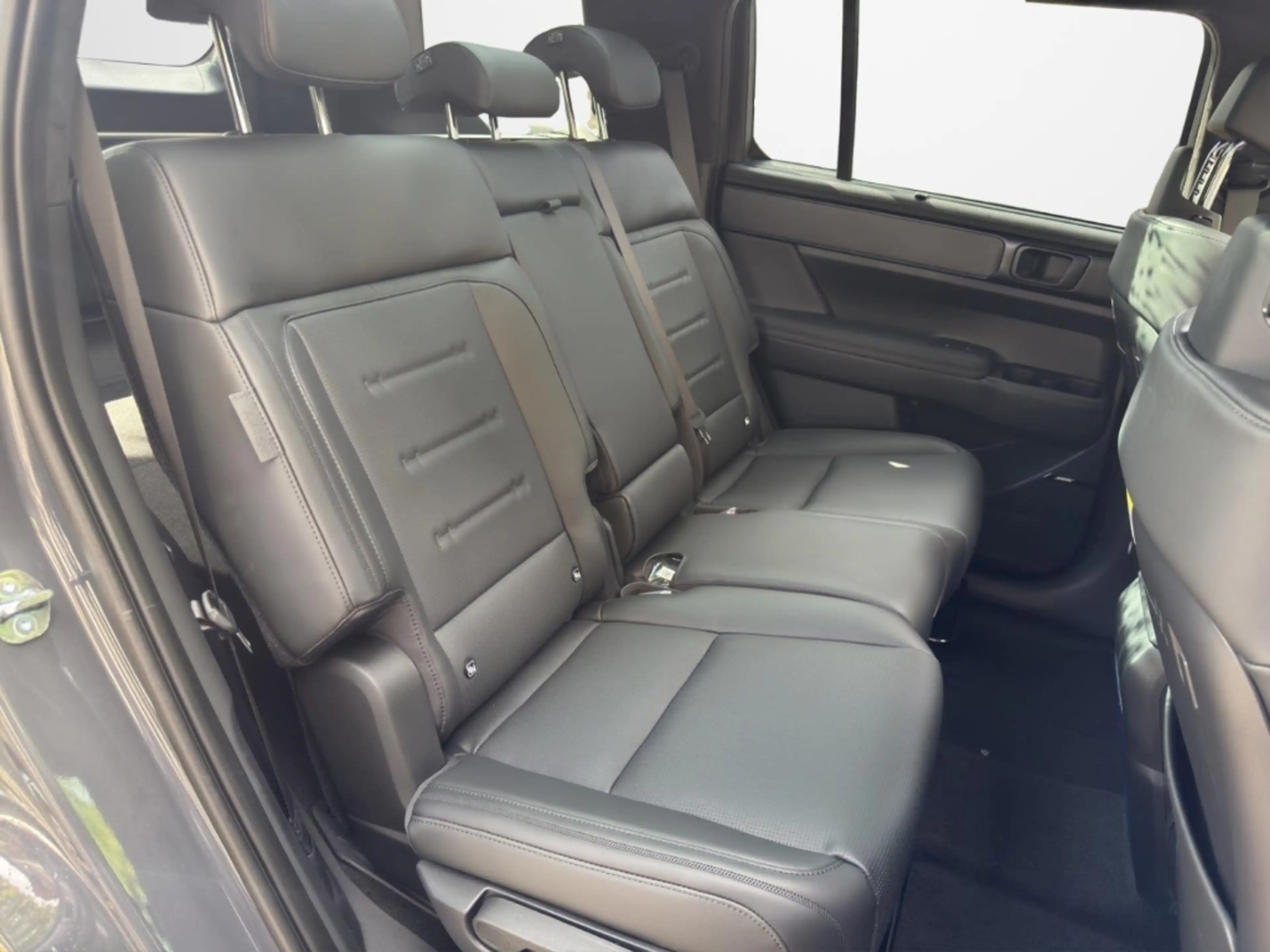 Hyundai SANTA FE Blackline HEV 5-Sitzer (239 PS) 2WD — photo 15
