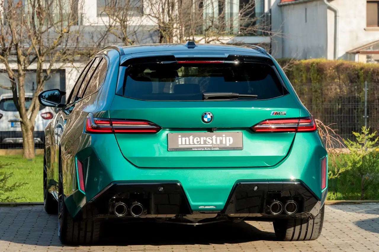 BMW M5 Touring DR.ASS.PLUS.PANO.360°.4ZONEN.LHZ.B&W 4