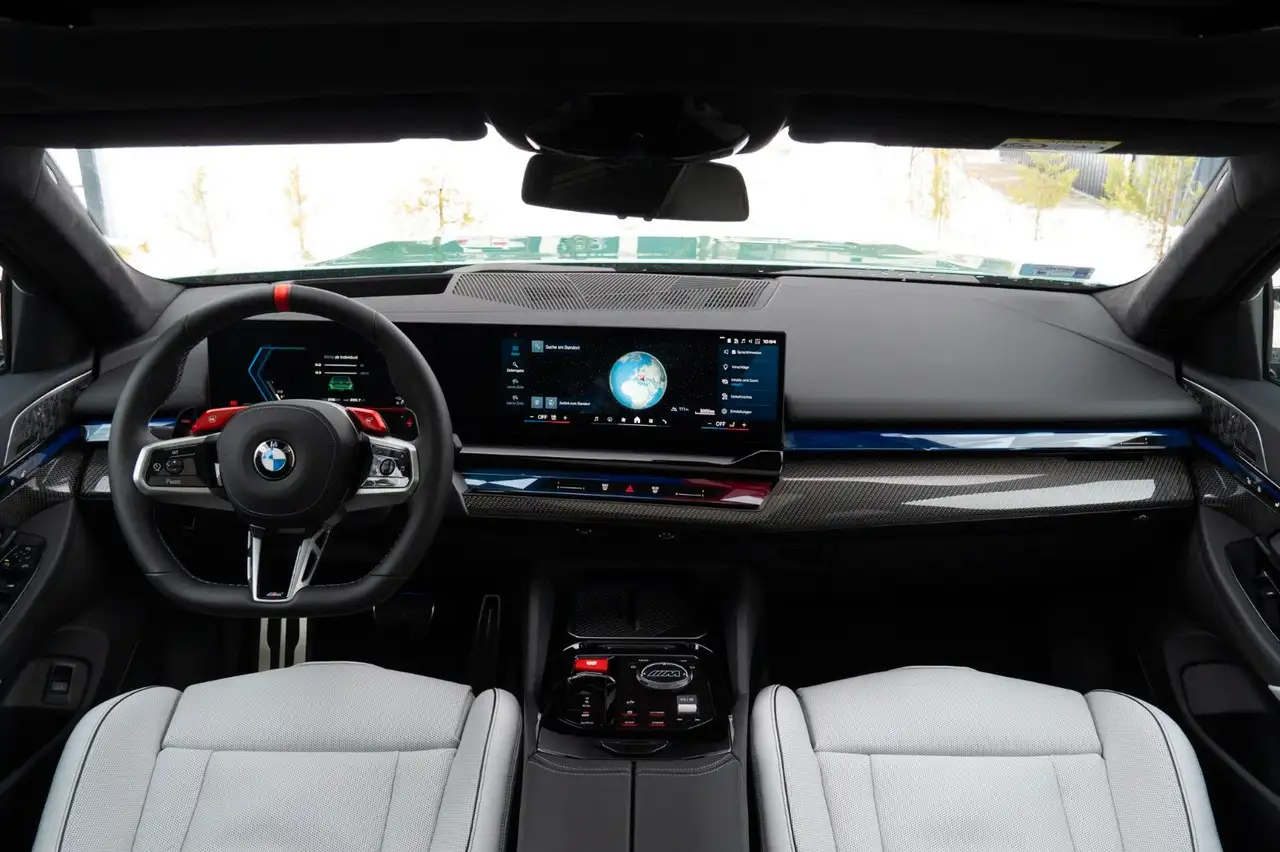 BMW M5 Touring DR.ASS.PLUS.PANO.360°.4ZONEN.LHZ.B&W 14