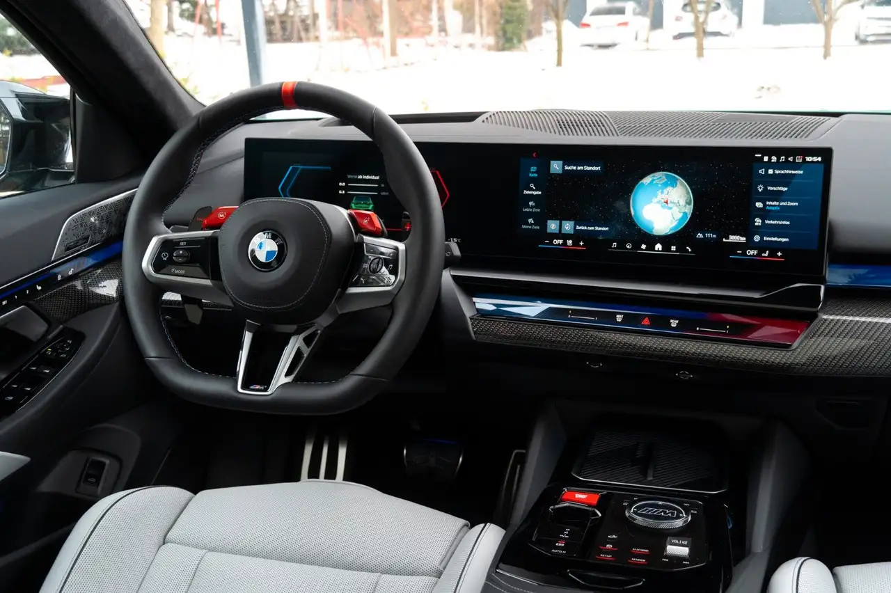 BMW M5 Touring DR.ASS.PLUS.PANO.360°.4ZONEN.LHZ.B&W 15