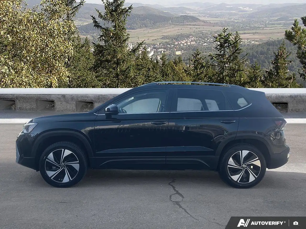Volkswagen Taos снимка Volkswagen Taos