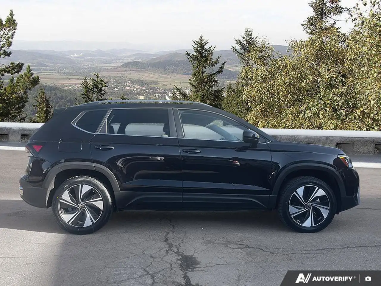 Volkswagen Taos снимка Volkswagen Taos