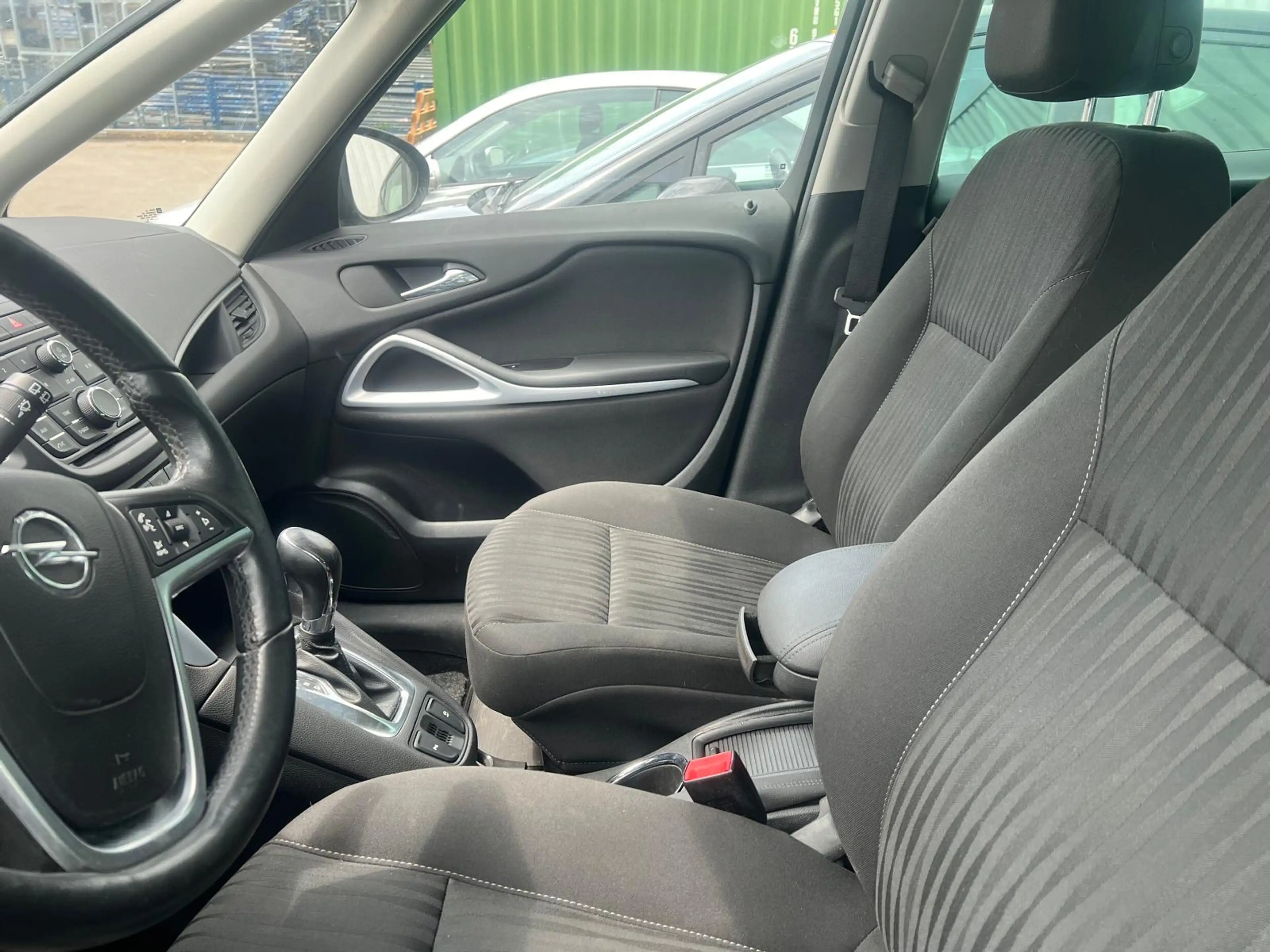 Opel Zafira Tourer Edition — photo 3