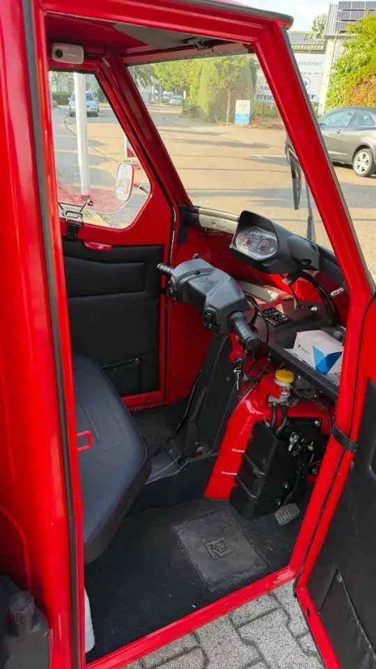 Piaggio Ape 2023