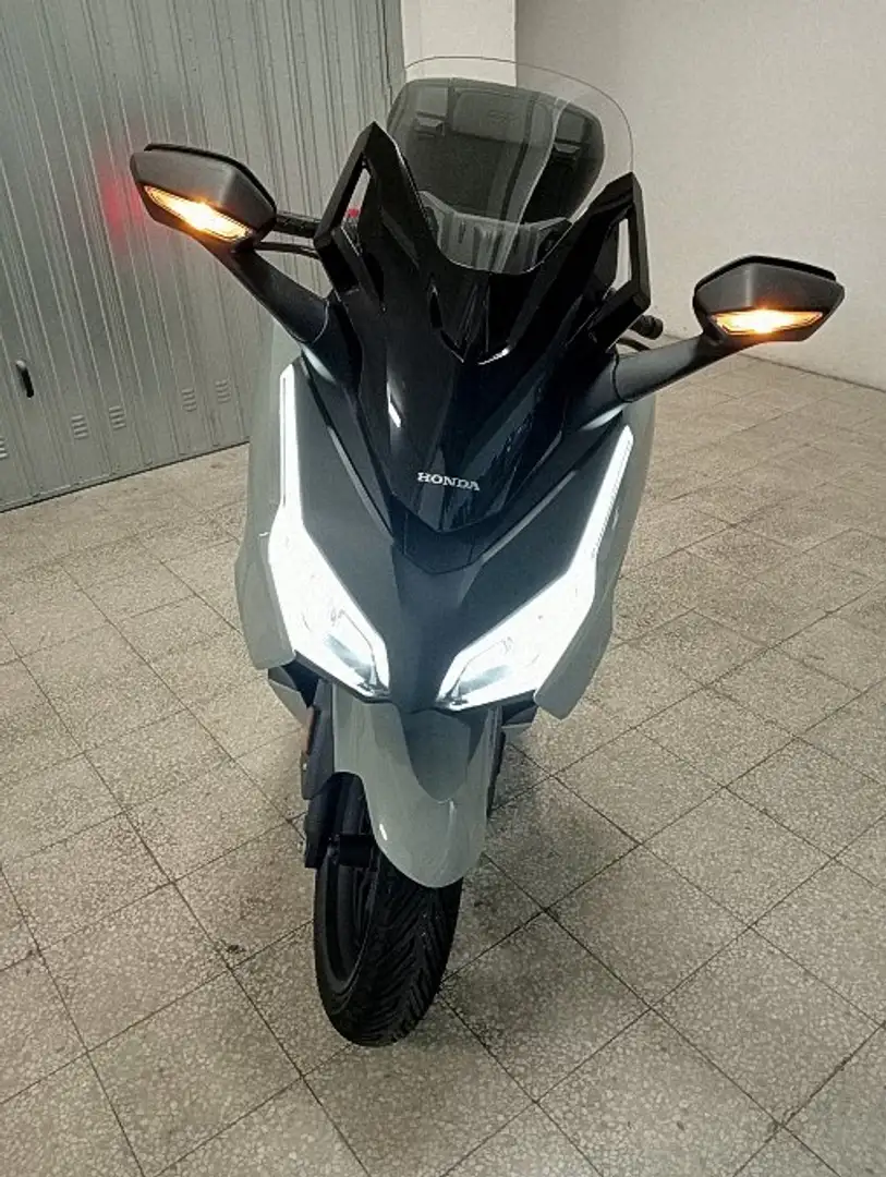 Honda Forza 350 Grau - 2