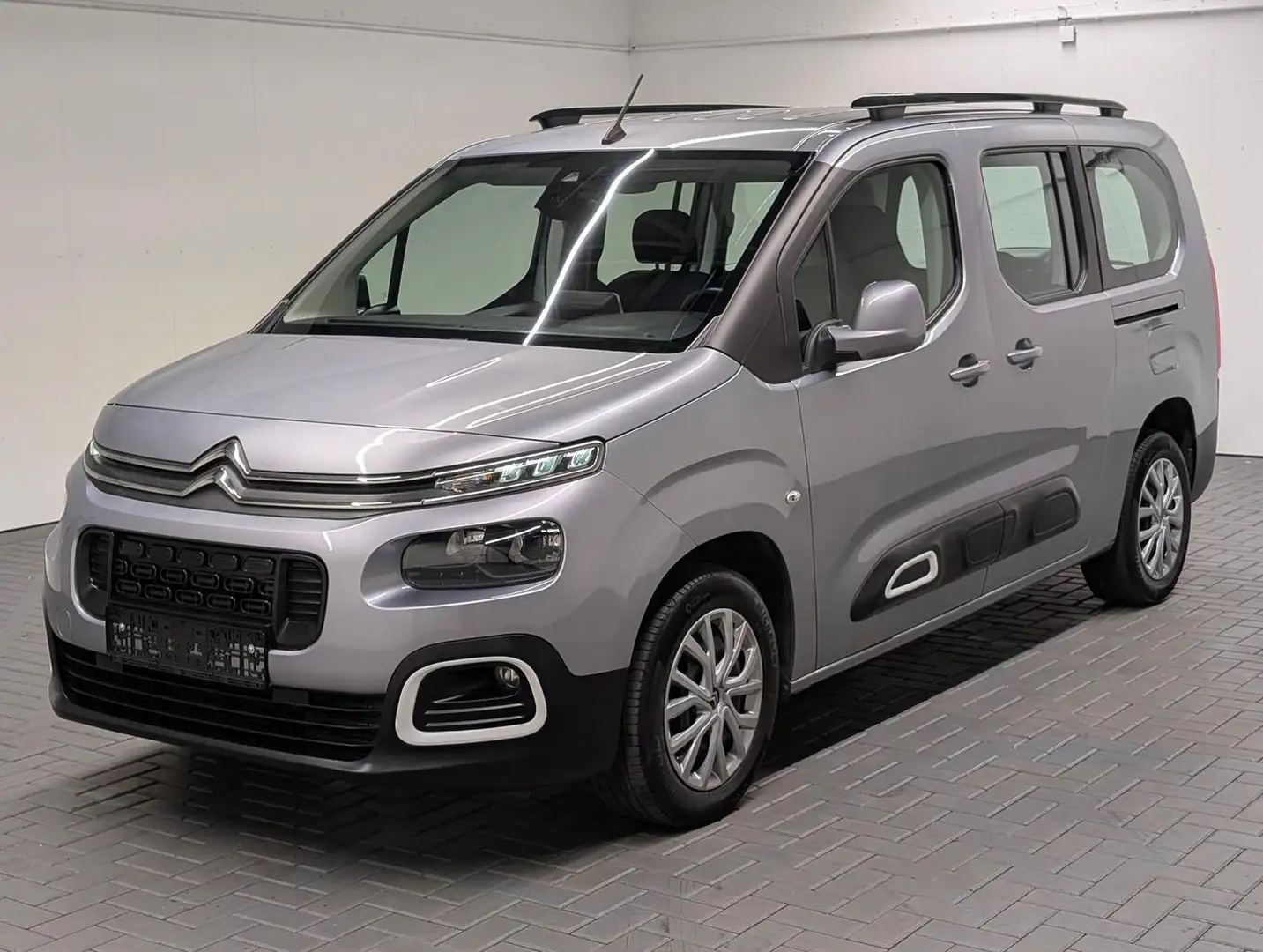 Citroen Berlingo Feel XL LED/AHK/Carplay/PDC/Kam/Tempoma Grau - 1