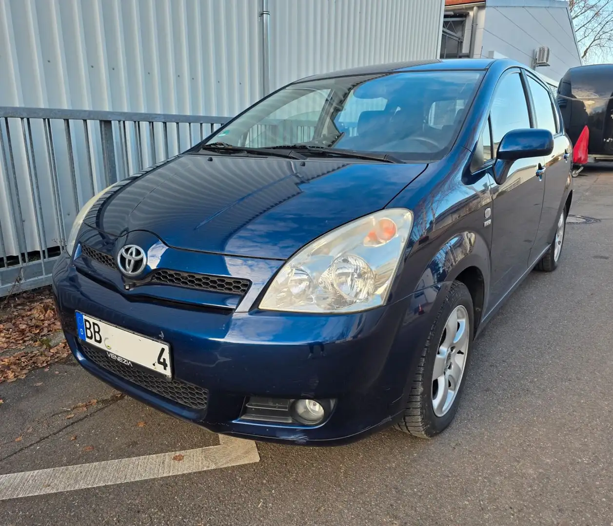Toyota Corolla Verso 1.8/AUTOMATIK/7 SITZE/TÜV NEU/KAME Blau - 2